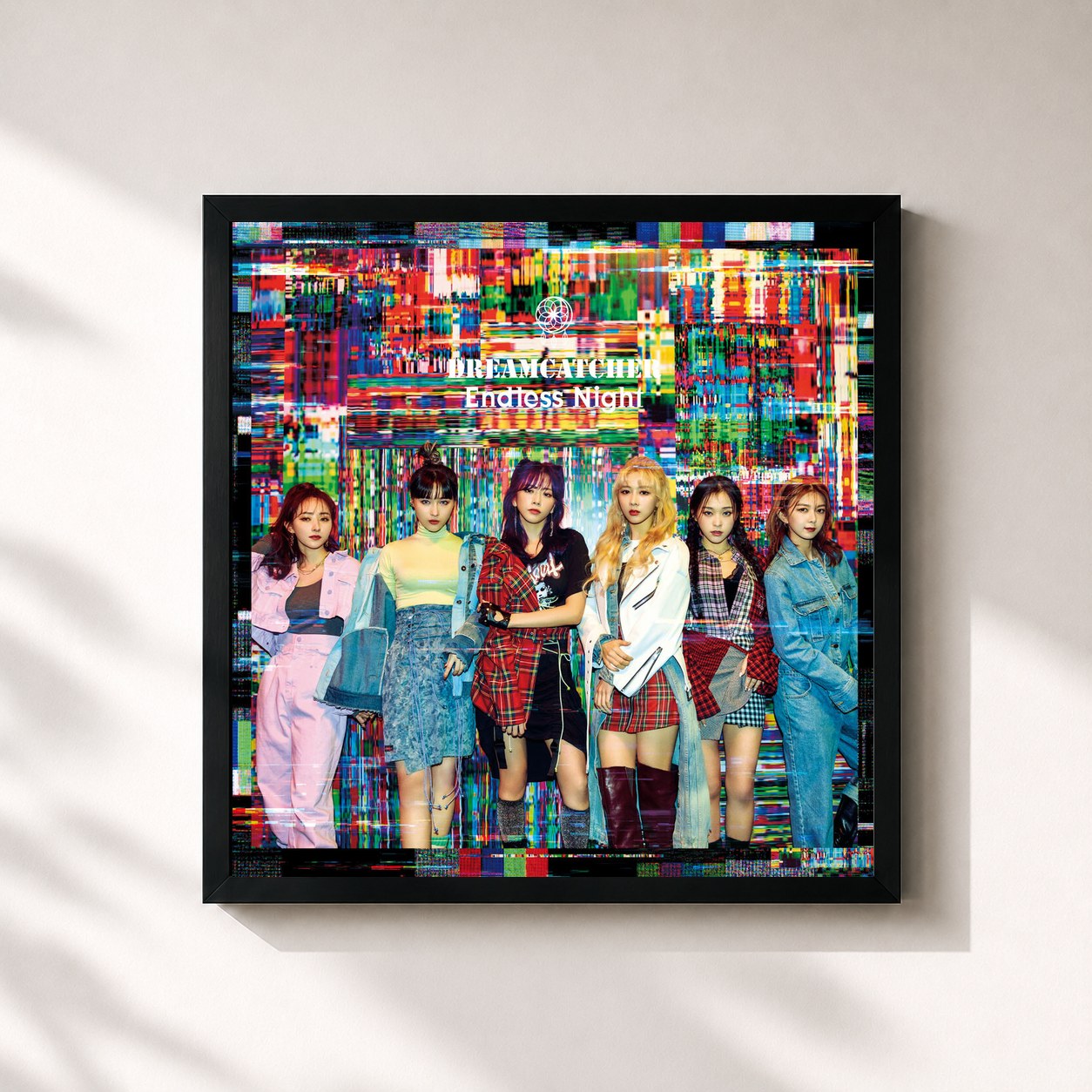 #noir Tableau carré de l'album Endless Night de DREAMCATCHER, cadre noir 32x32 cm