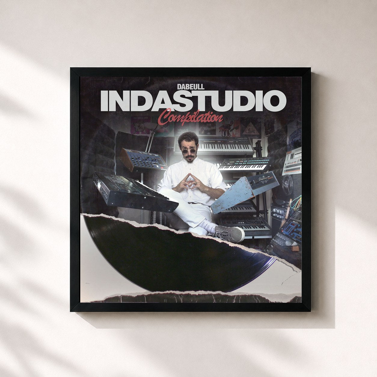 #noir Tableau carré de l'album Indastudio de Dabeull, cadre noir 32x32 cm