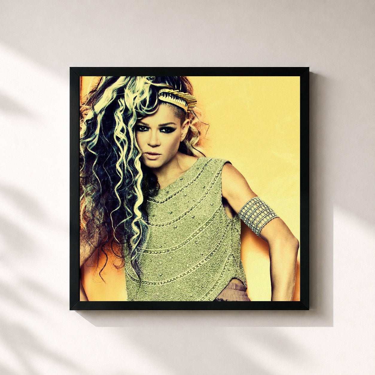 #noir Tableau carré de l'album My Boo (Together!) de Ruslana, cadre noir 32x32 cm