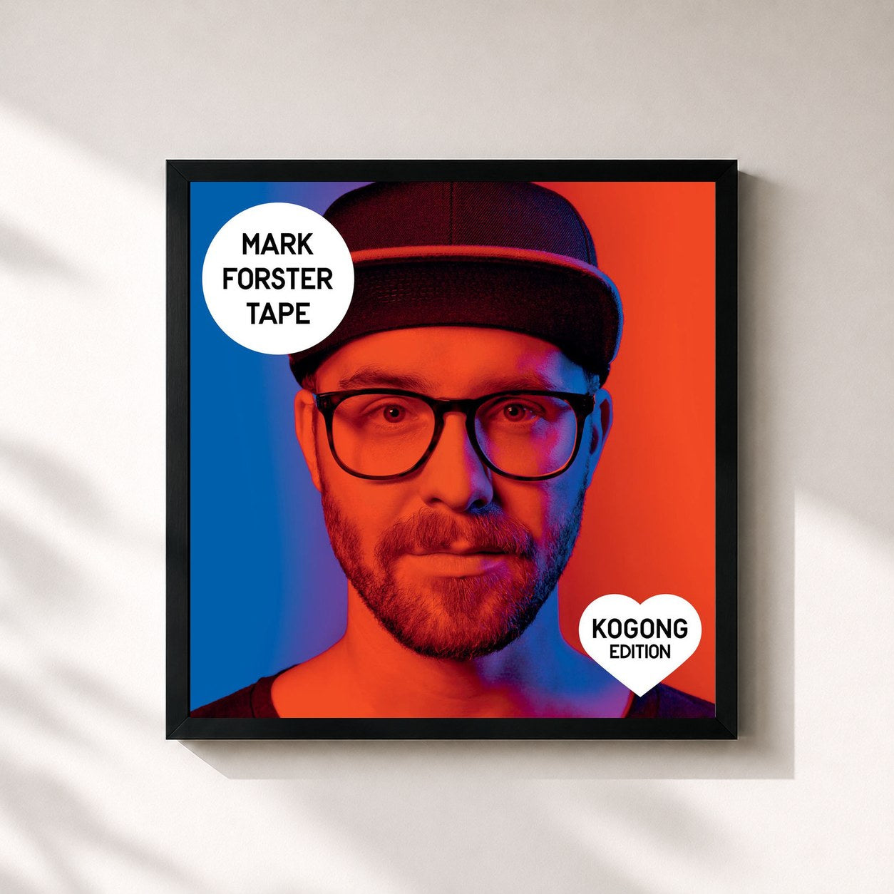 #noir Tableau carré de l'album TAPE (Kogong Version) de Mark Forster, cadre noir 32x32 cm