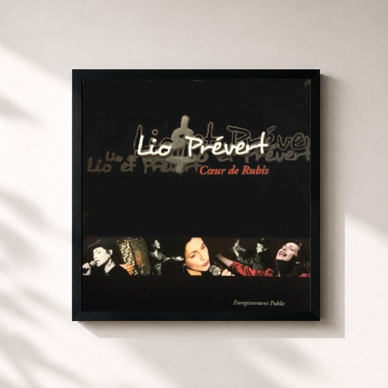 #noir Tableau carré de l'album Cœur de rubis (Lio chante Prévert) de Lio, cadre noir 32x32 cm