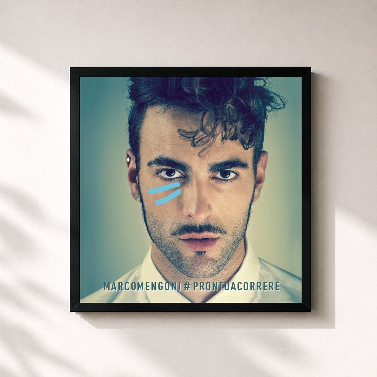 #noir Tableau carré de l'album #PRONTOACORRERE de Marco Mengoni, cadre noir 32x32 cm