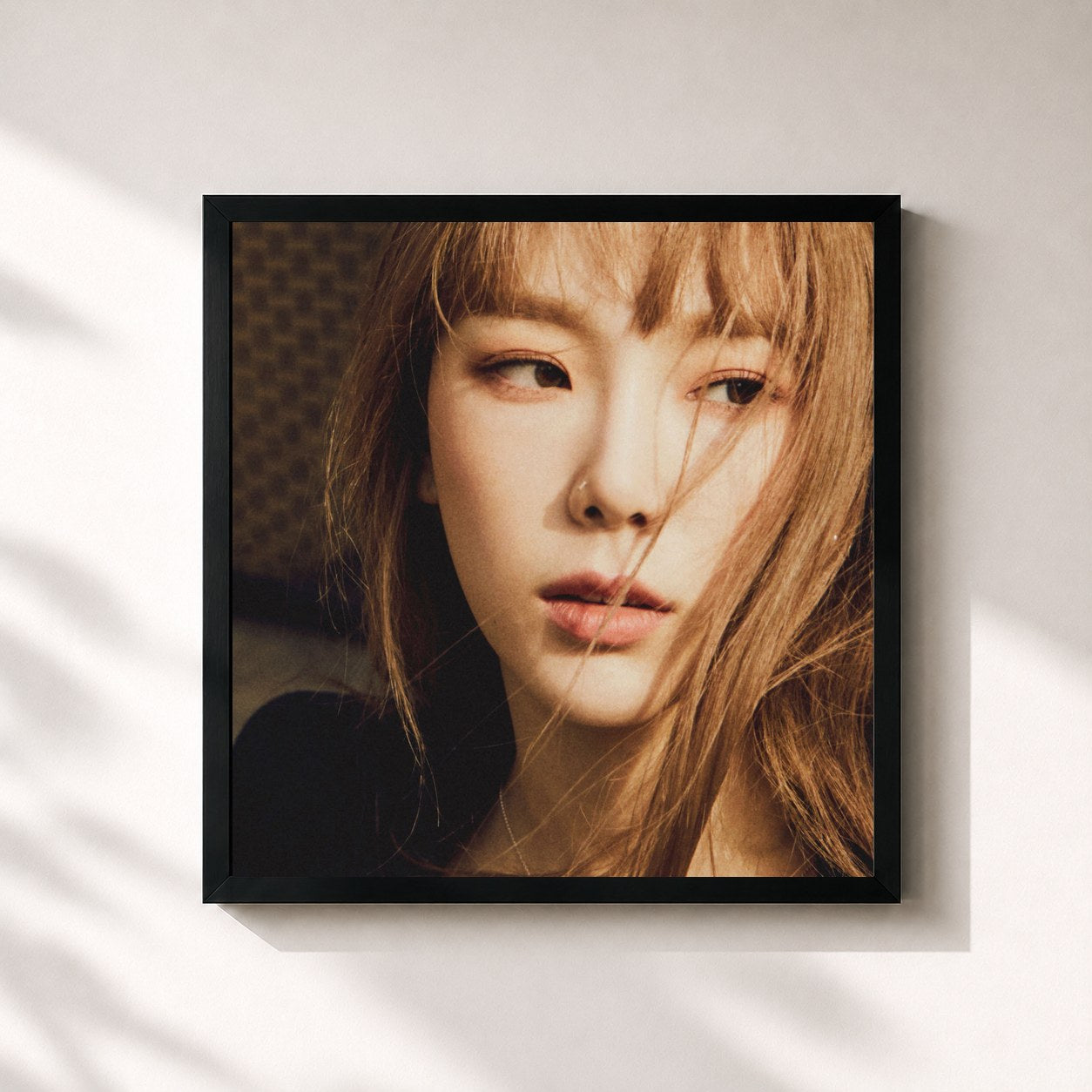 #noir Tableau carré de l'album Purpose - The 2nd Album Repackage de TAEYEON, cadre noir 32x32 cm