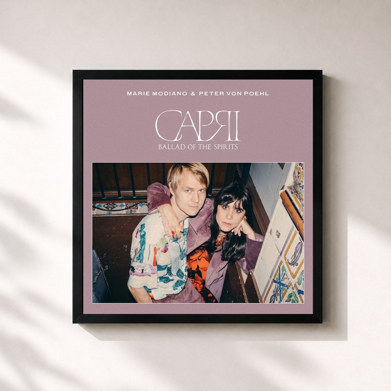 #noir Tableau carré de l'album Capri - Ballad of the Spirits de Peter von Poehl, cadre noir 32x32 cm