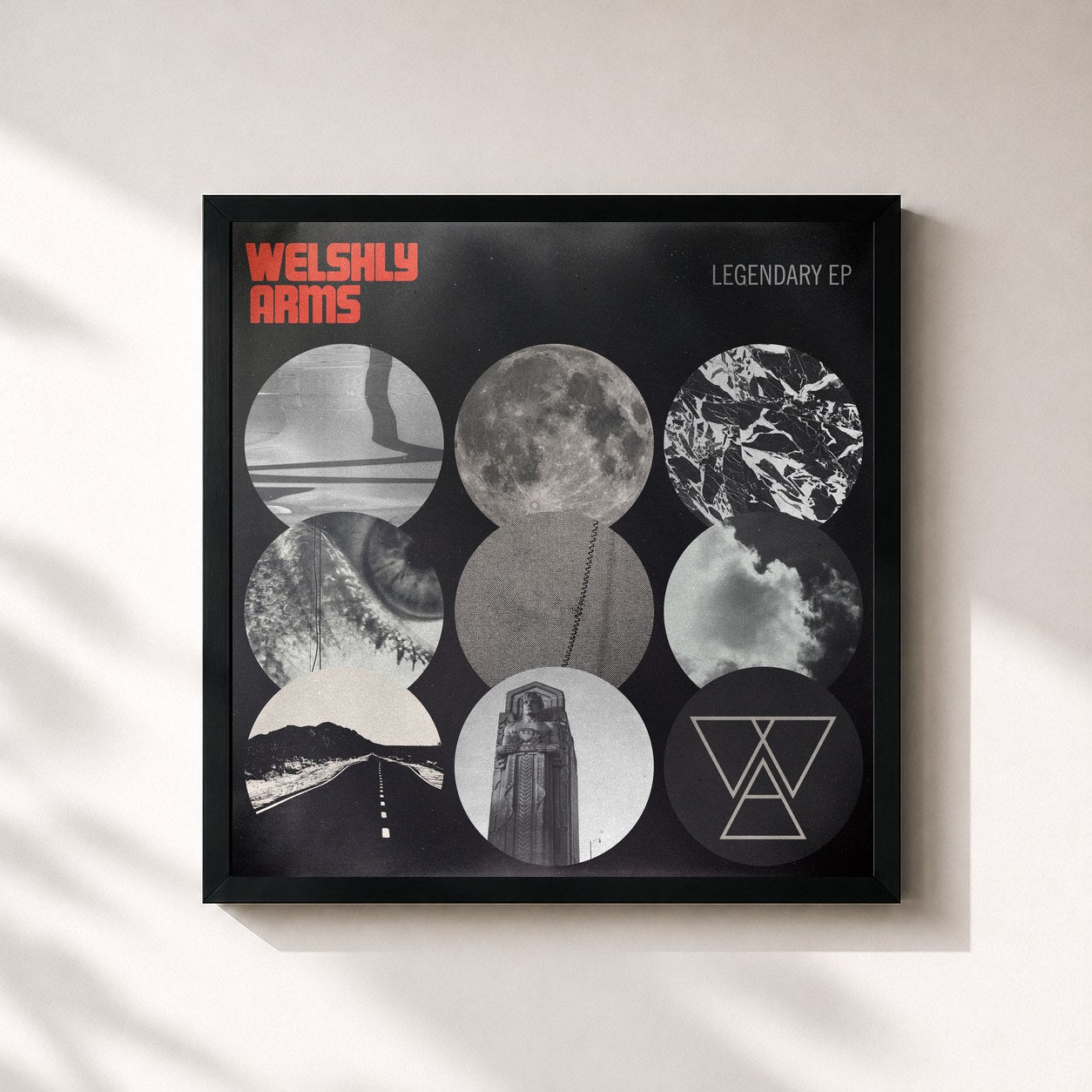 #noir Tableau carré de l'album Legendary - EP de Welshly Arms, cadre noir 32x32 cm