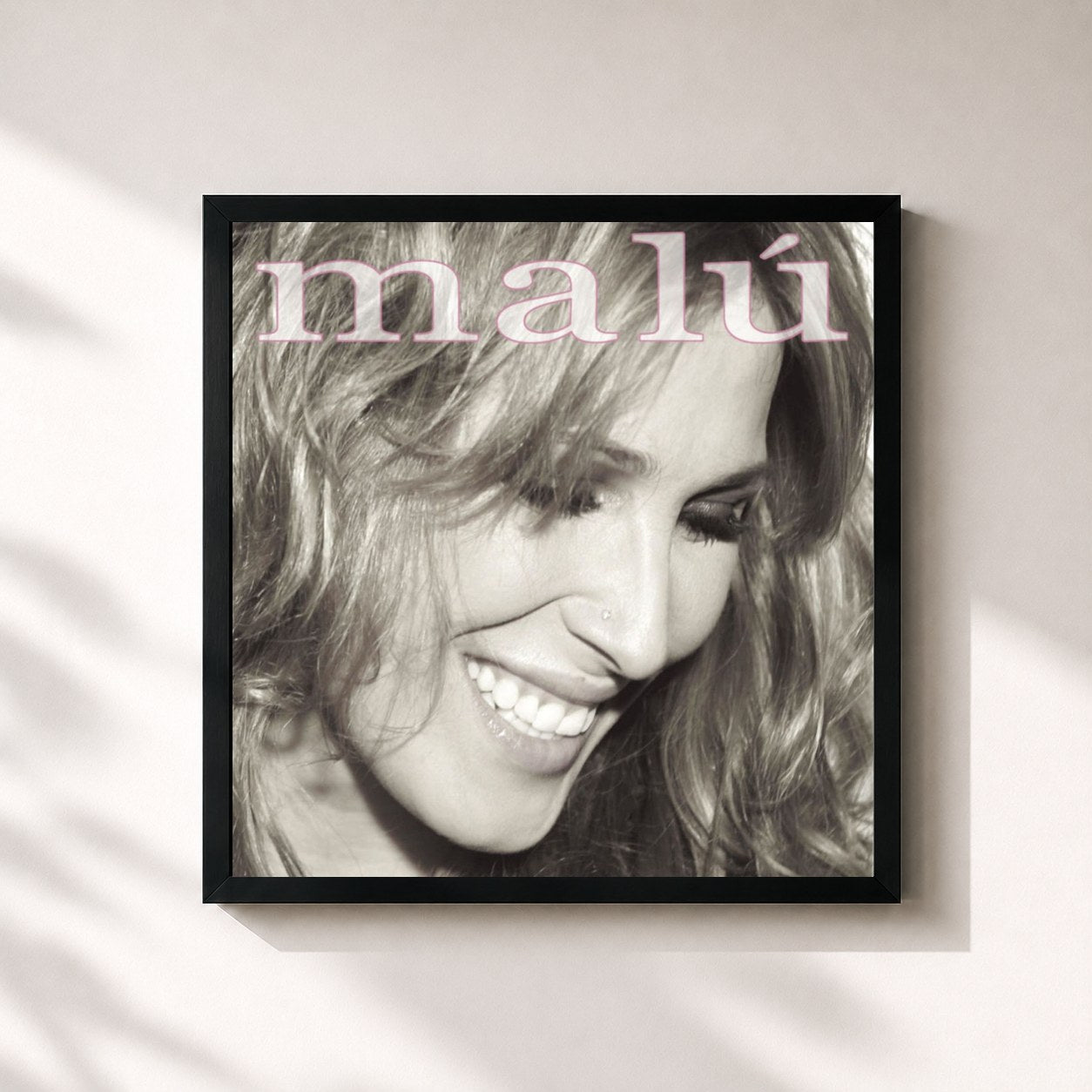 #noir Tableau carré de l'album Malu de Malú, cadre noir 32x32 cm