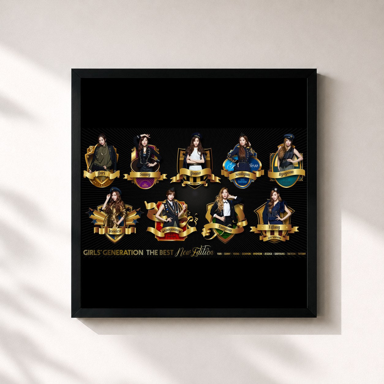 #noir Tableau carré de l'album The Best (New Edition) de Girls' Generation, cadre noir 32x32 cm