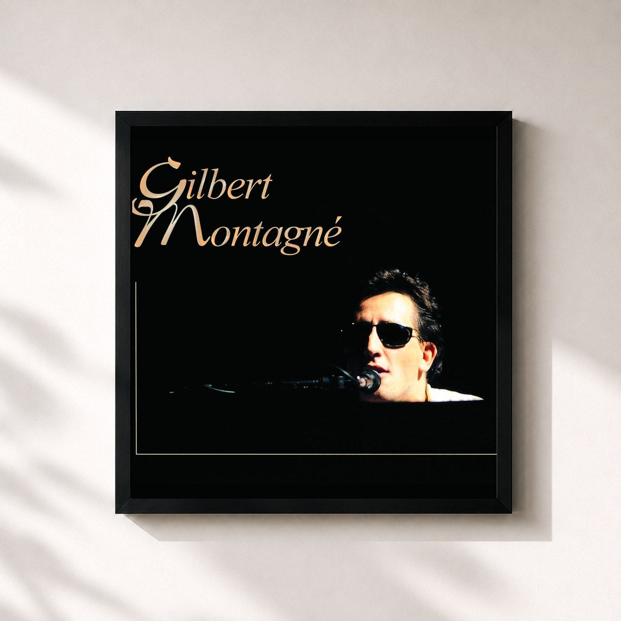 #noir Tableau carré de l'album CD STory de Gilbert Montagné, cadre noir 32x32 cm