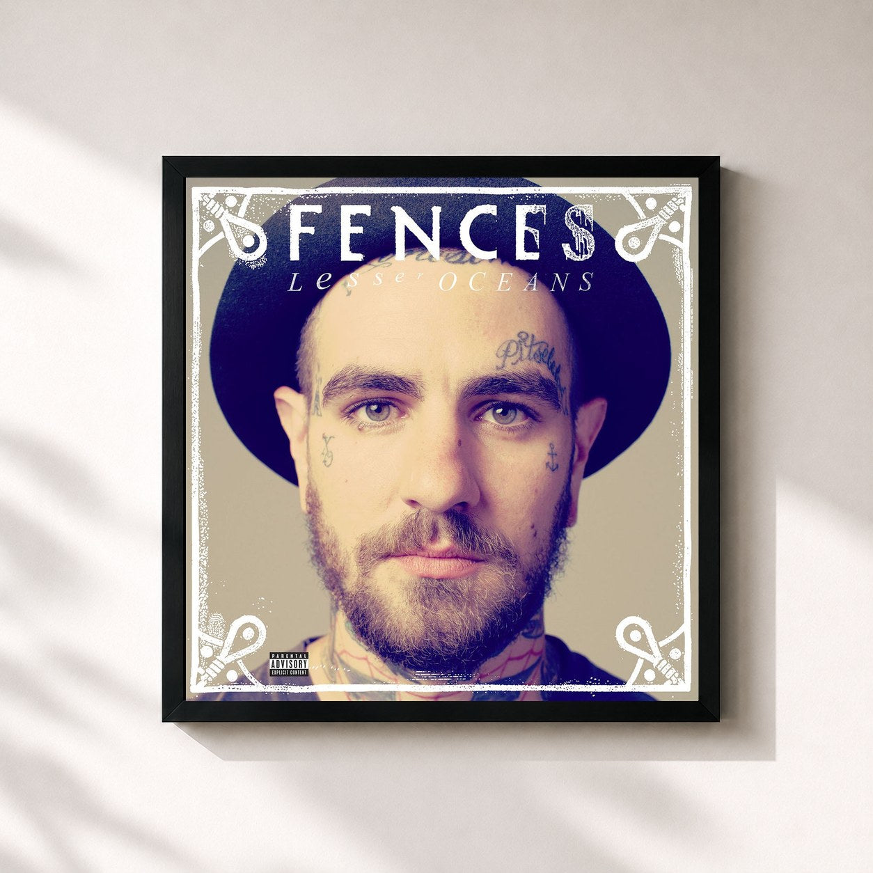 #noir Tableau carré de l'album Lesser Oceans de Fences, cadre noir 32x32 cm