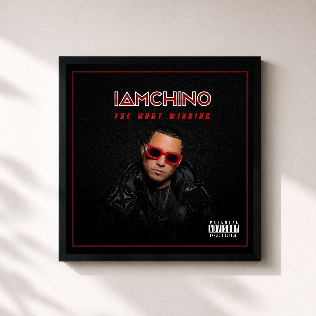 #noir Tableau carré de l'album The Most Winning de IAmChino, cadre noir 32x32 cm