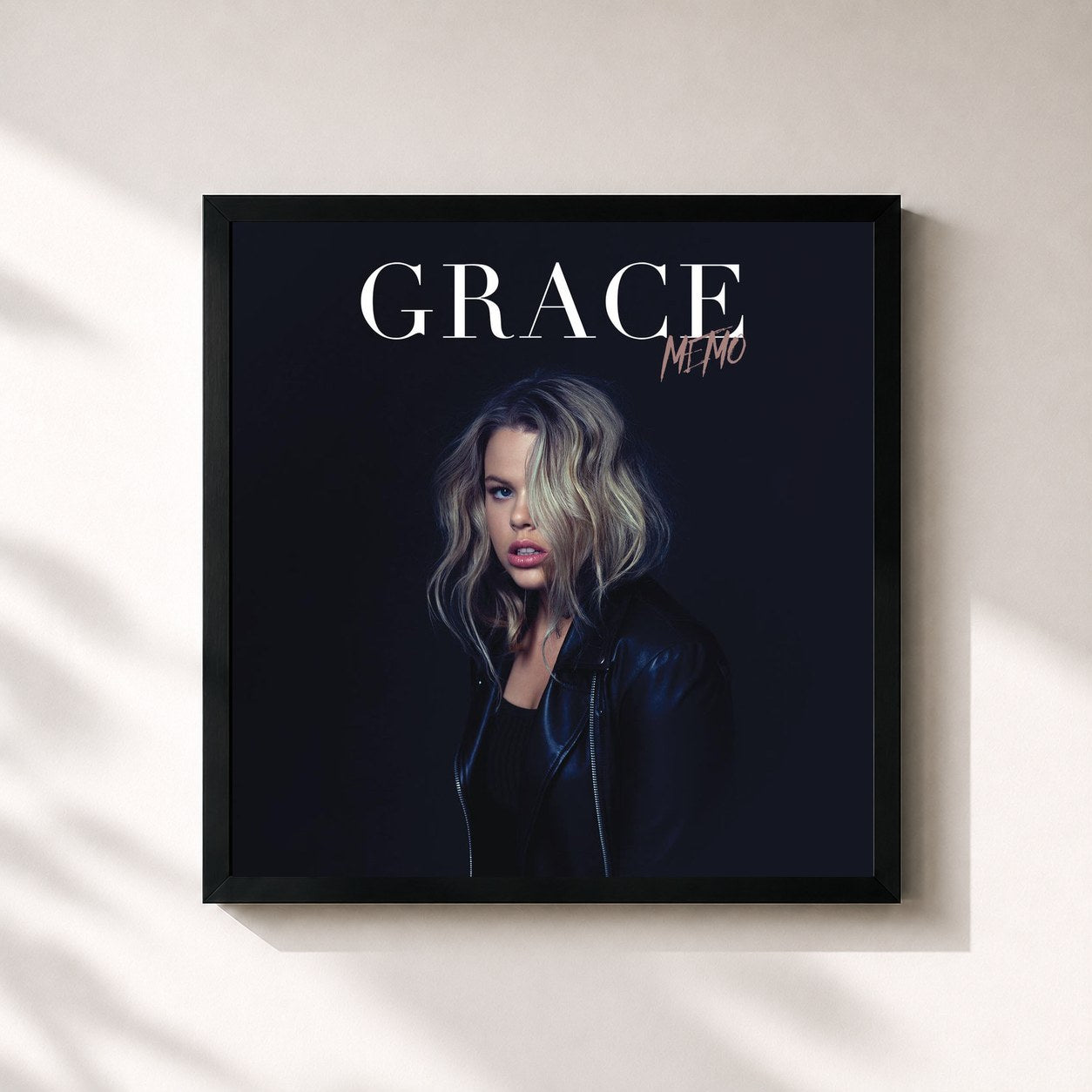 #noir Tableau carré de l'album Memo de SAYGRACE, cadre noir 32x32 cm