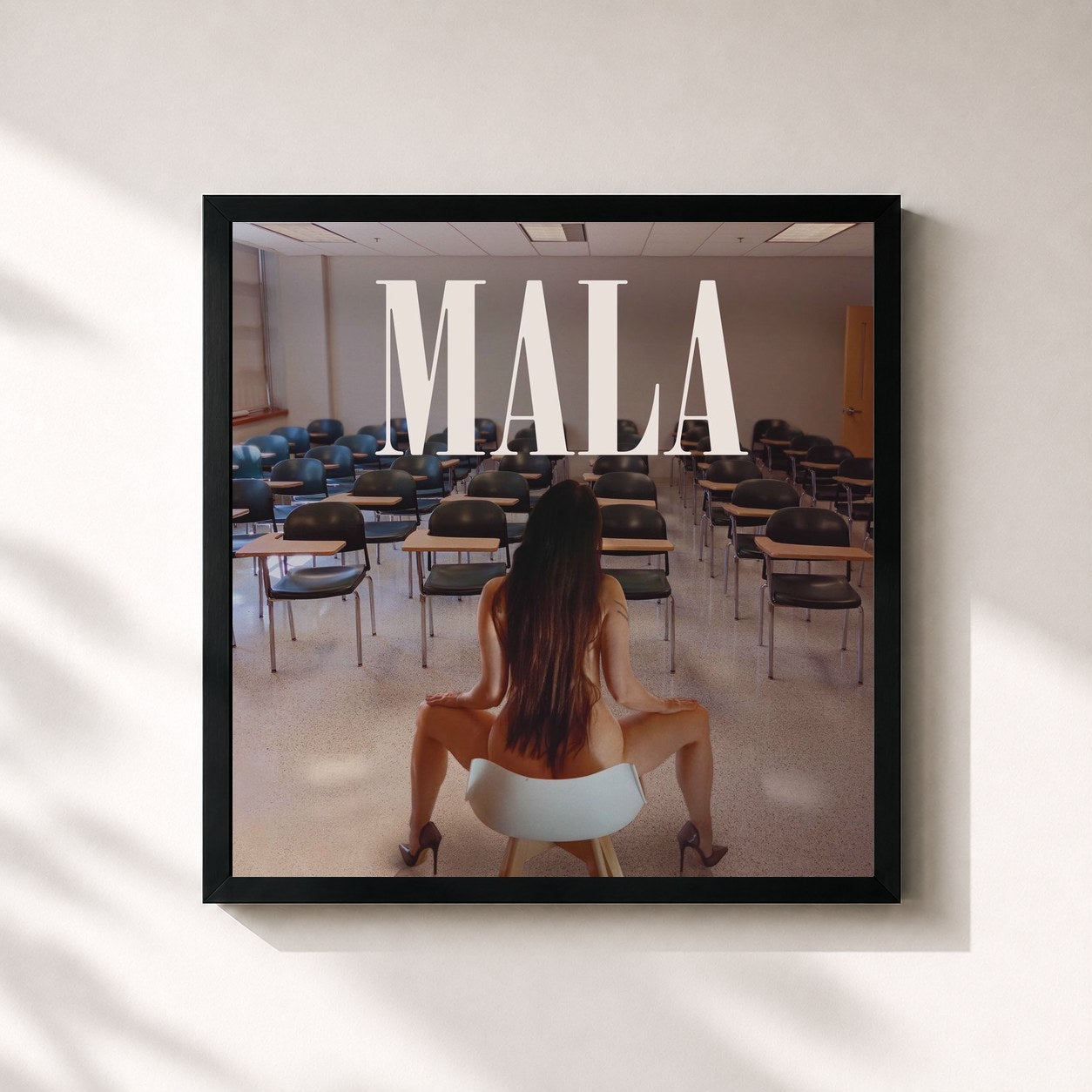 #noir Tableau carré de l'album MALA de Mala Rodríguez, cadre noir 32x32 cm