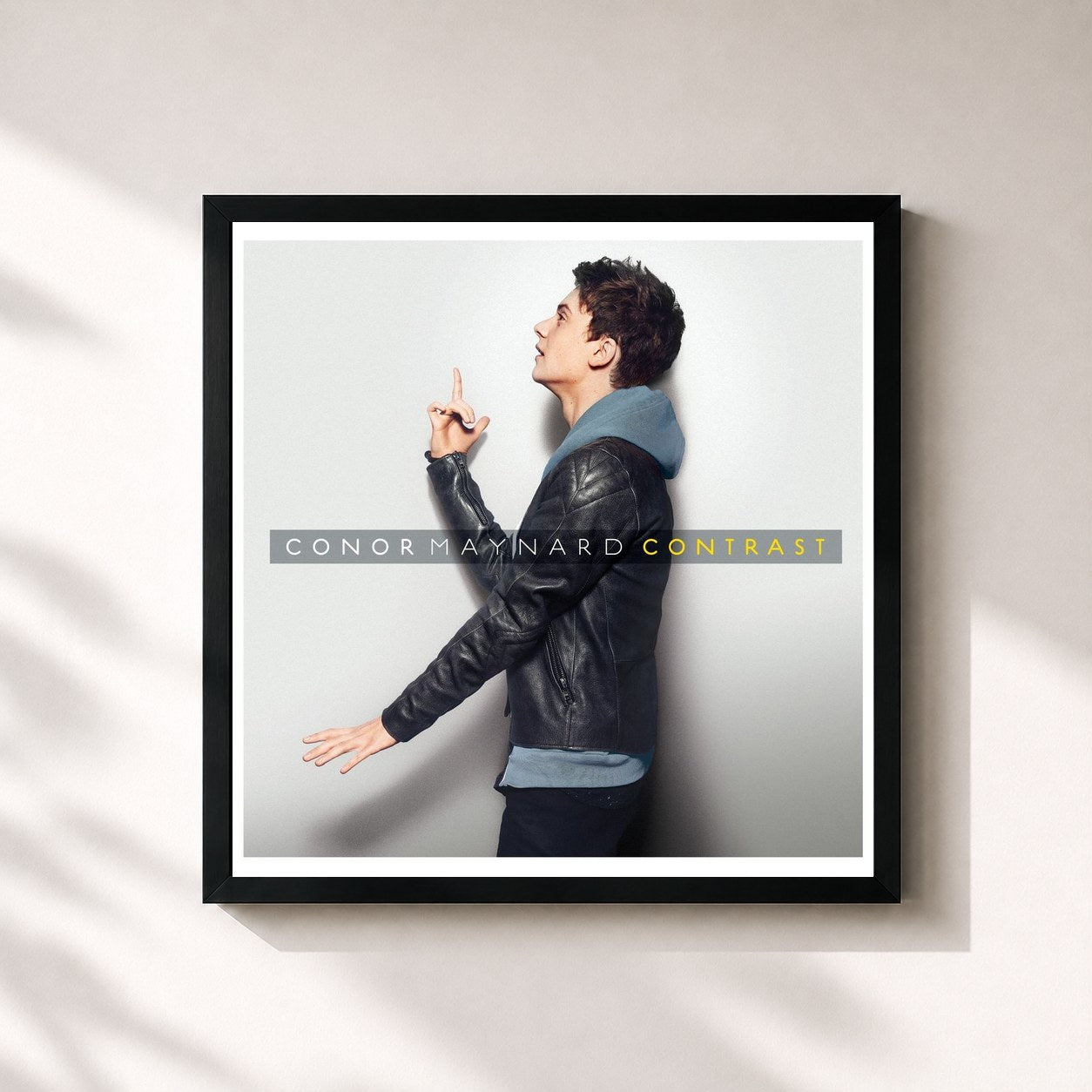 #noir Tableau carré de l'album Contrast de Conor Maynard, cadre noir 32x32 cm