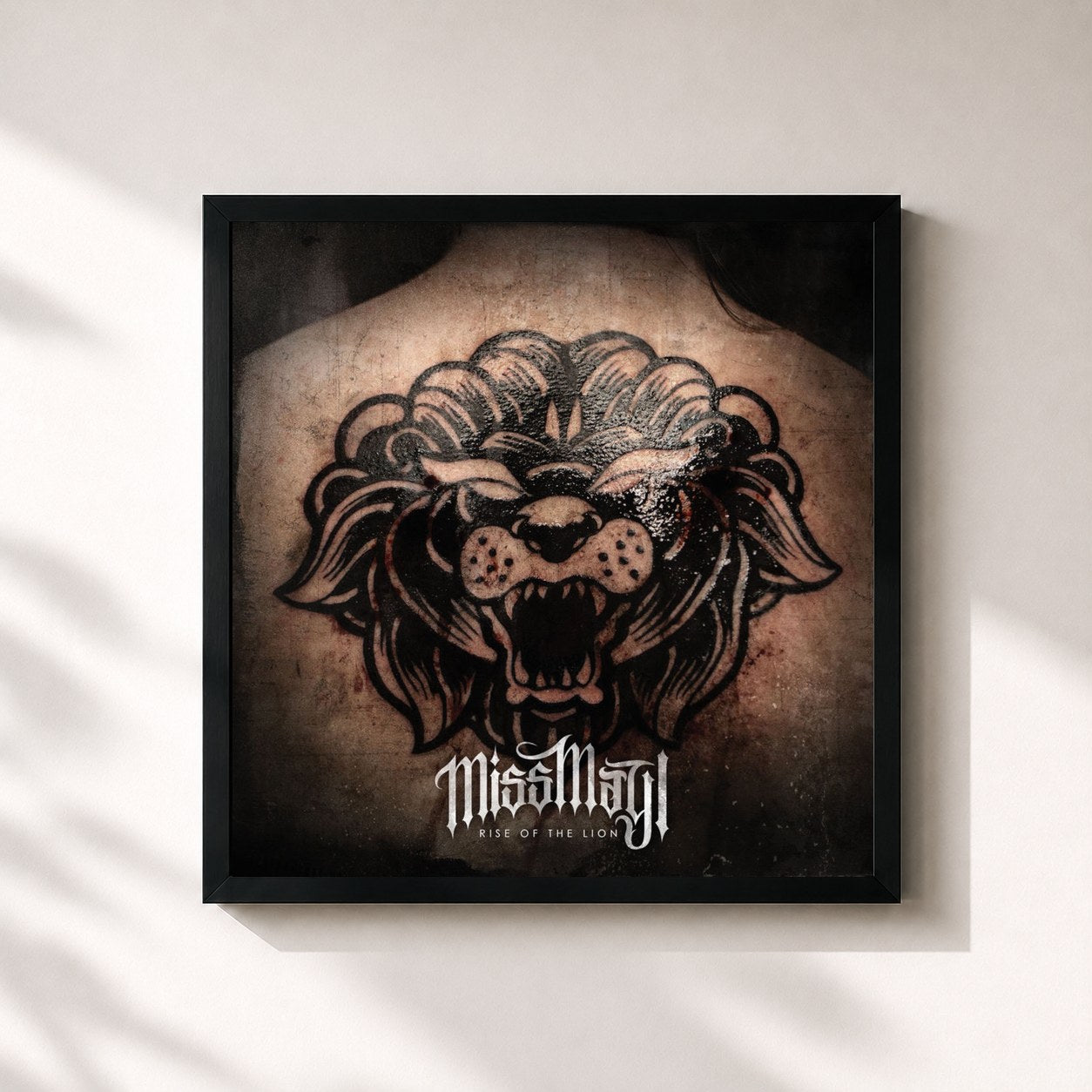#noir Tableau carré de l'album Rise of The Lion de Miss May I, cadre noir 32x32 cm