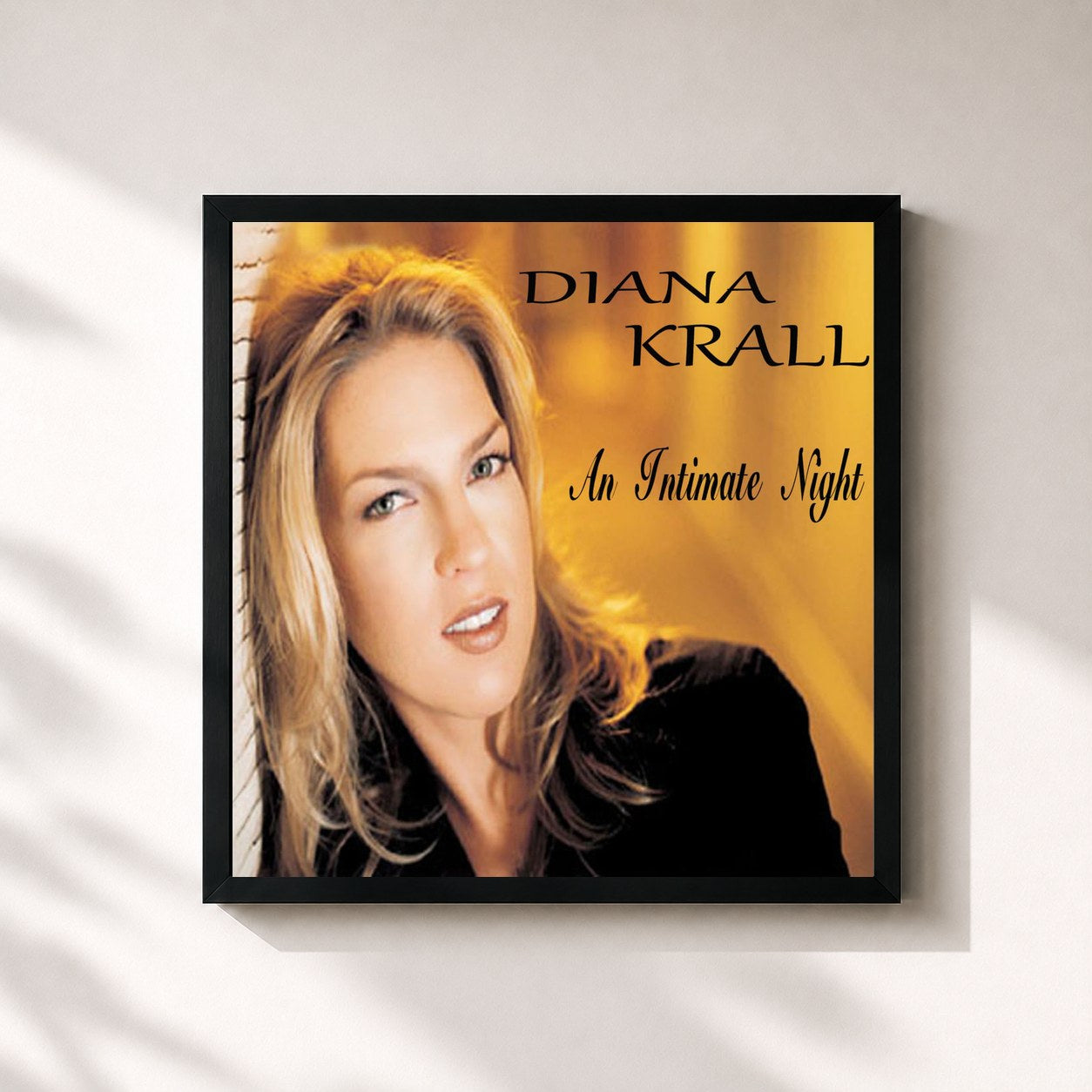 #noir Tableau carré de l'album An Intimate Night de Diana Krall, cadre noir 32x32 cm