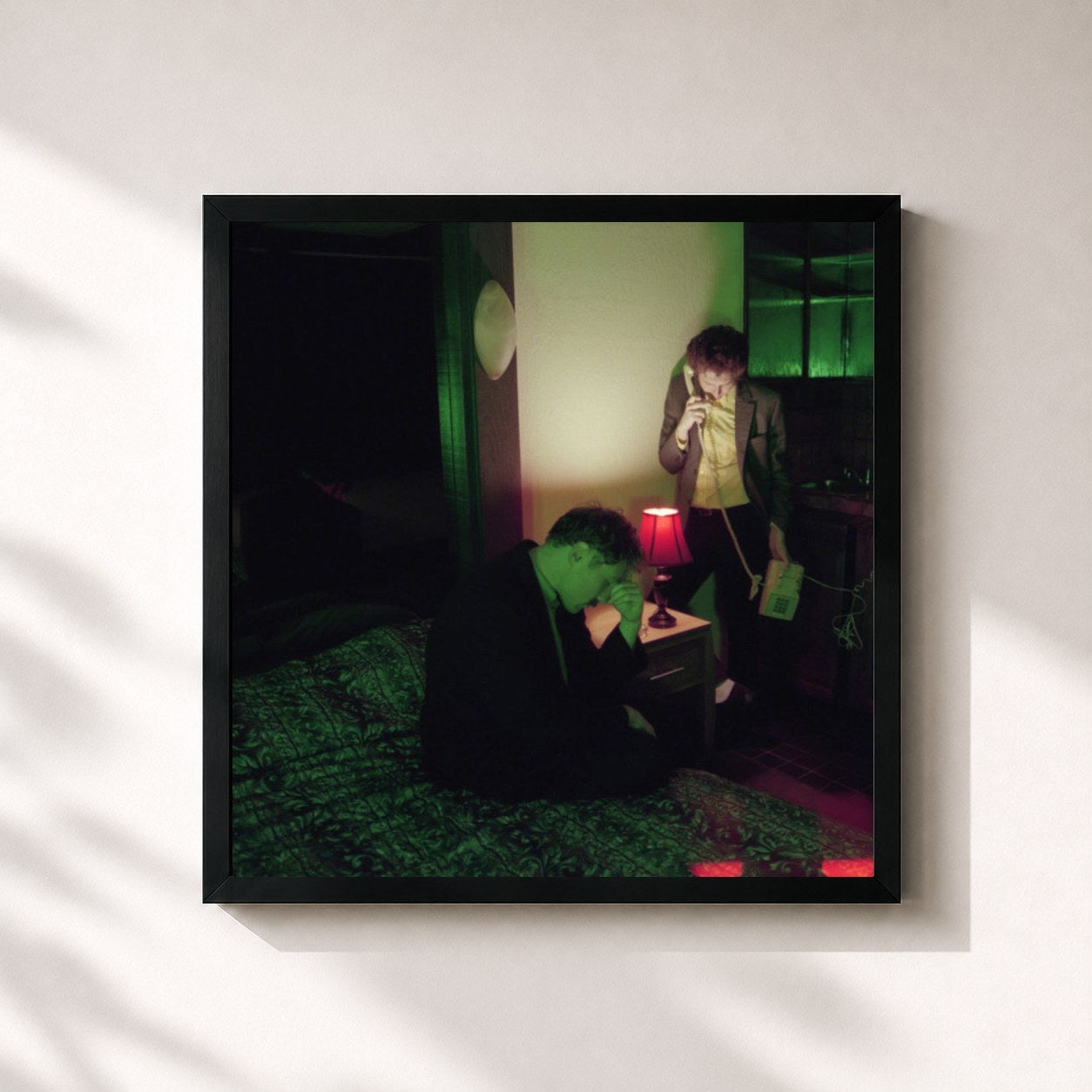 #noir Tableau carré de l'album Heaven Surrounds You de Surf Curse, cadre noir 32x32 cm