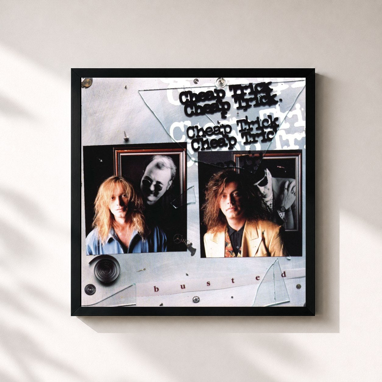 #noir Tableau carré de l'album Busted de Cheap Trick, cadre noir 32x32 cm