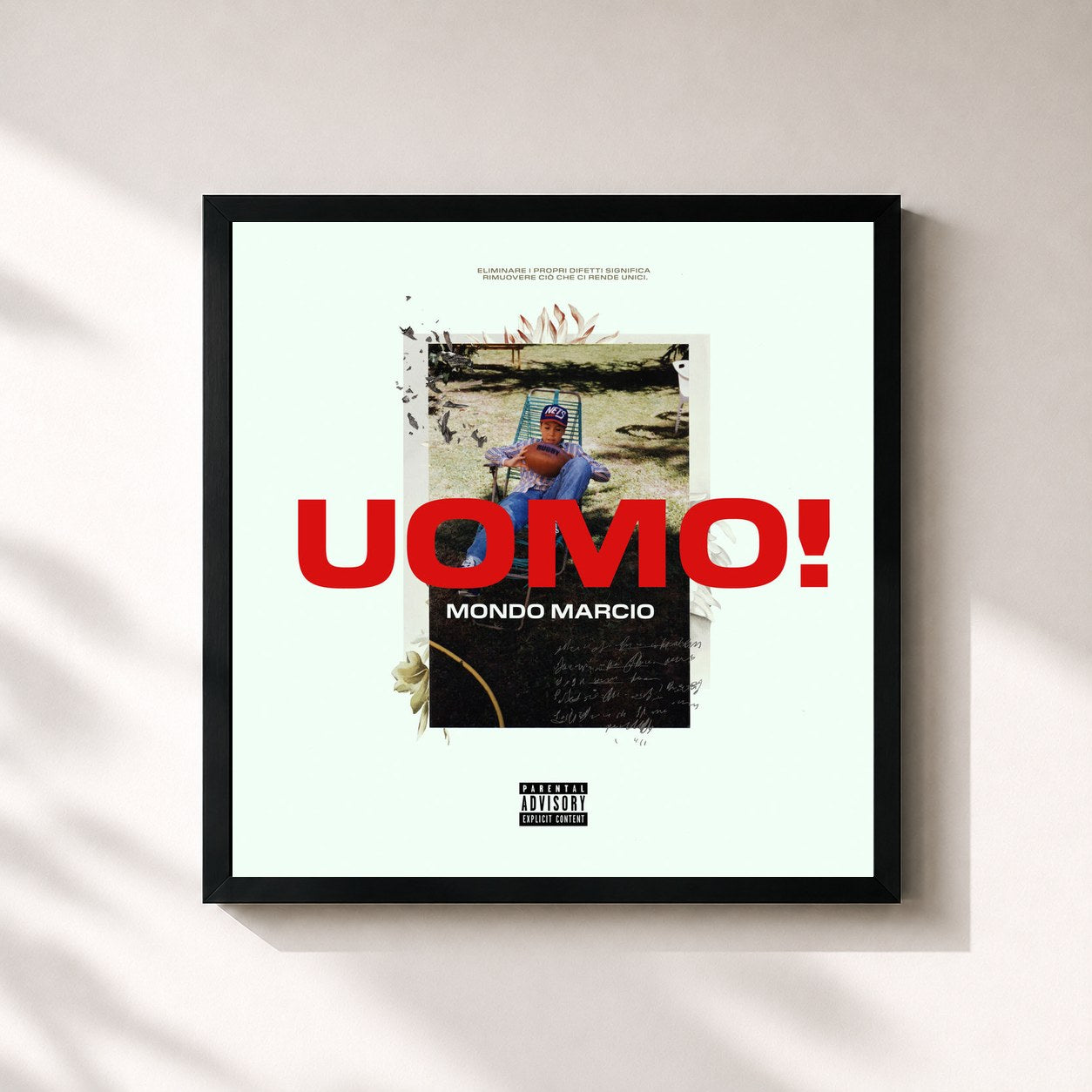 #noir Tableau carré de l'album UOMO! de Mondo Marcio, cadre noir 32x32 cm