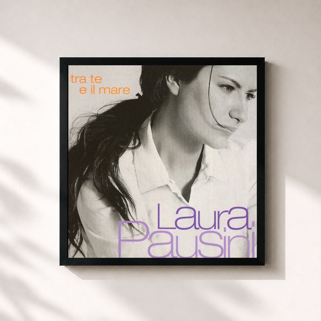 #noir Tableau carré de l'album Tra te e il mare de Laura Pausini, cadre noir 32x32 cm