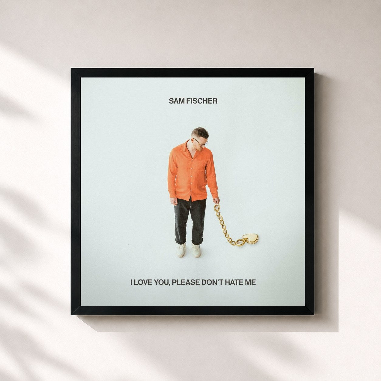 #noir Tableau carré de l'album I Love You, Please Don't Hate Me de Sam Fischer, cadre noir 32x32 cm