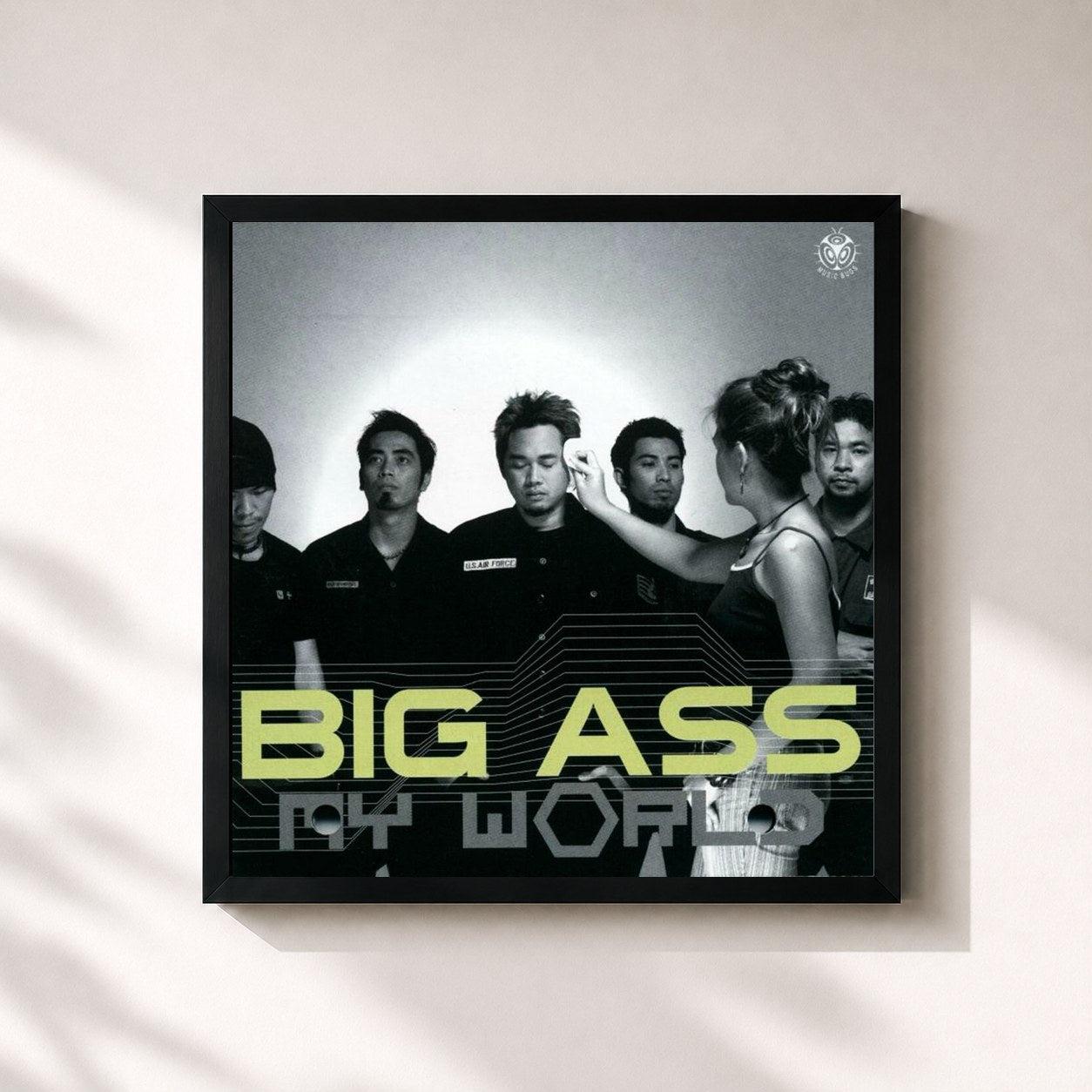 #noir Tableau carré de l'album My World de Big Ass, cadre noir 32x32 cm