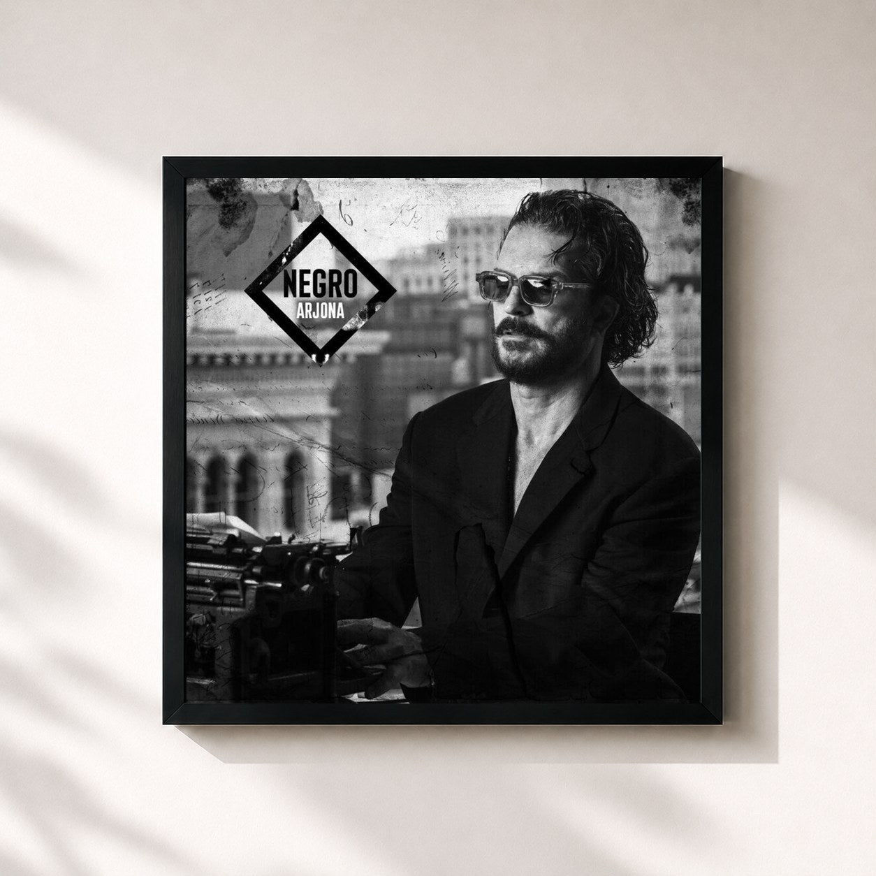 #noir Tableau carré de l'album Negro de Ricardo Arjona, cadre noir 32x32 cm