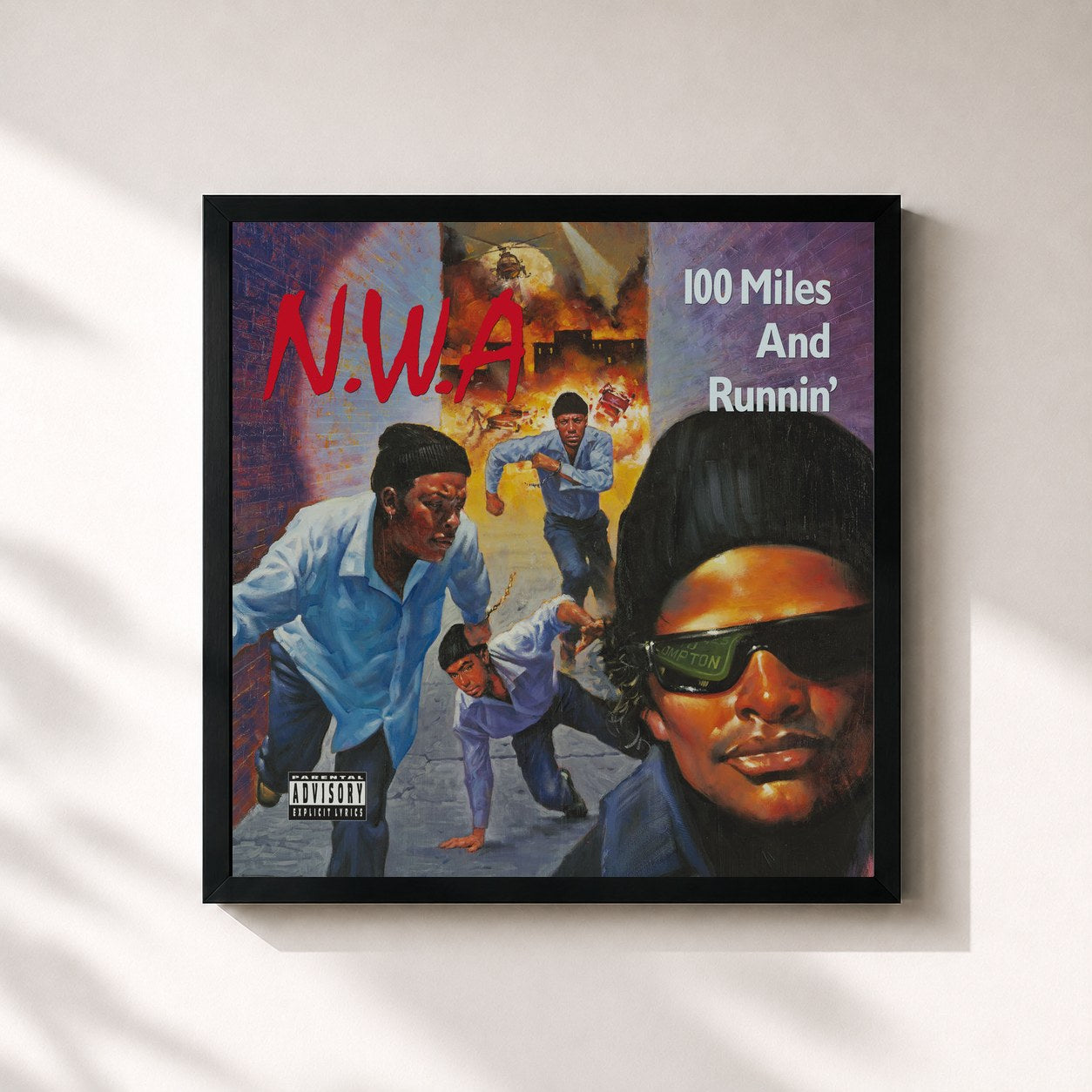 #noir Tableau carré de l'album 100 Miles And Runnin' de N.W.A, cadre noir 32x32 cm