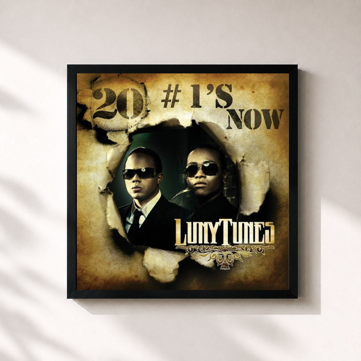#noir Tableau carré de l'album 20 Number 1's Now de Luny Tunes, cadre noir 32x32 cm
