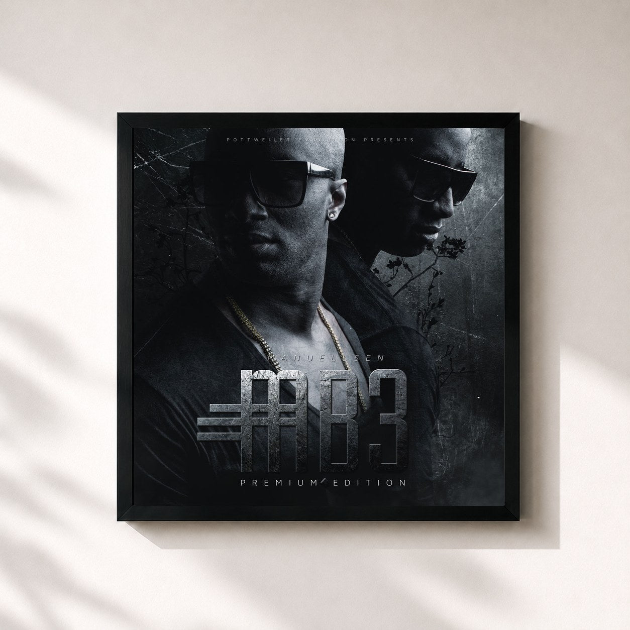 #noir Tableau carré de l'album MB3 (Premium Edition) de Manuellsen, cadre noir 32x32 cm