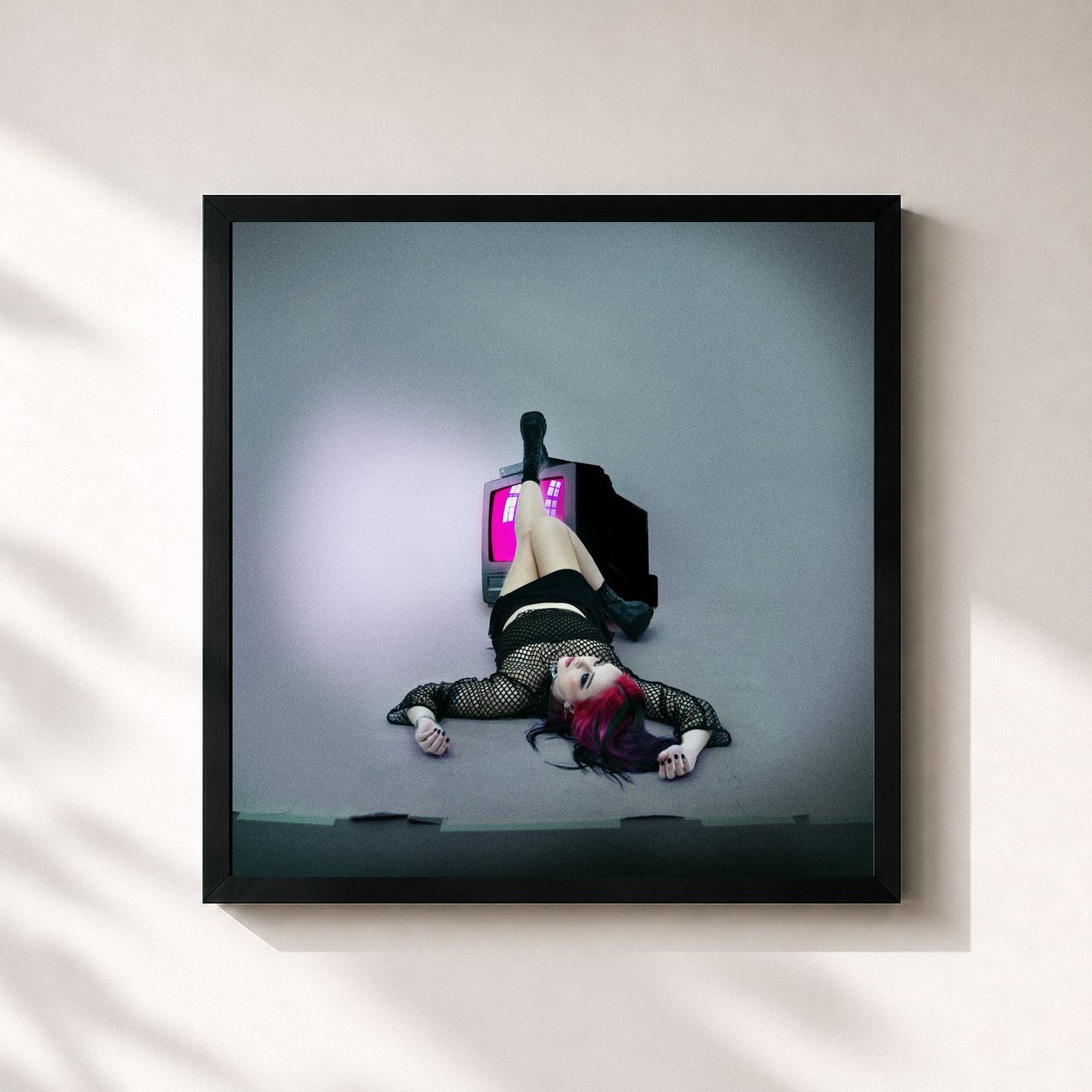 #noir Tableau carré de l'album aftermath after dark de Priestess, cadre noir 32x32 cm