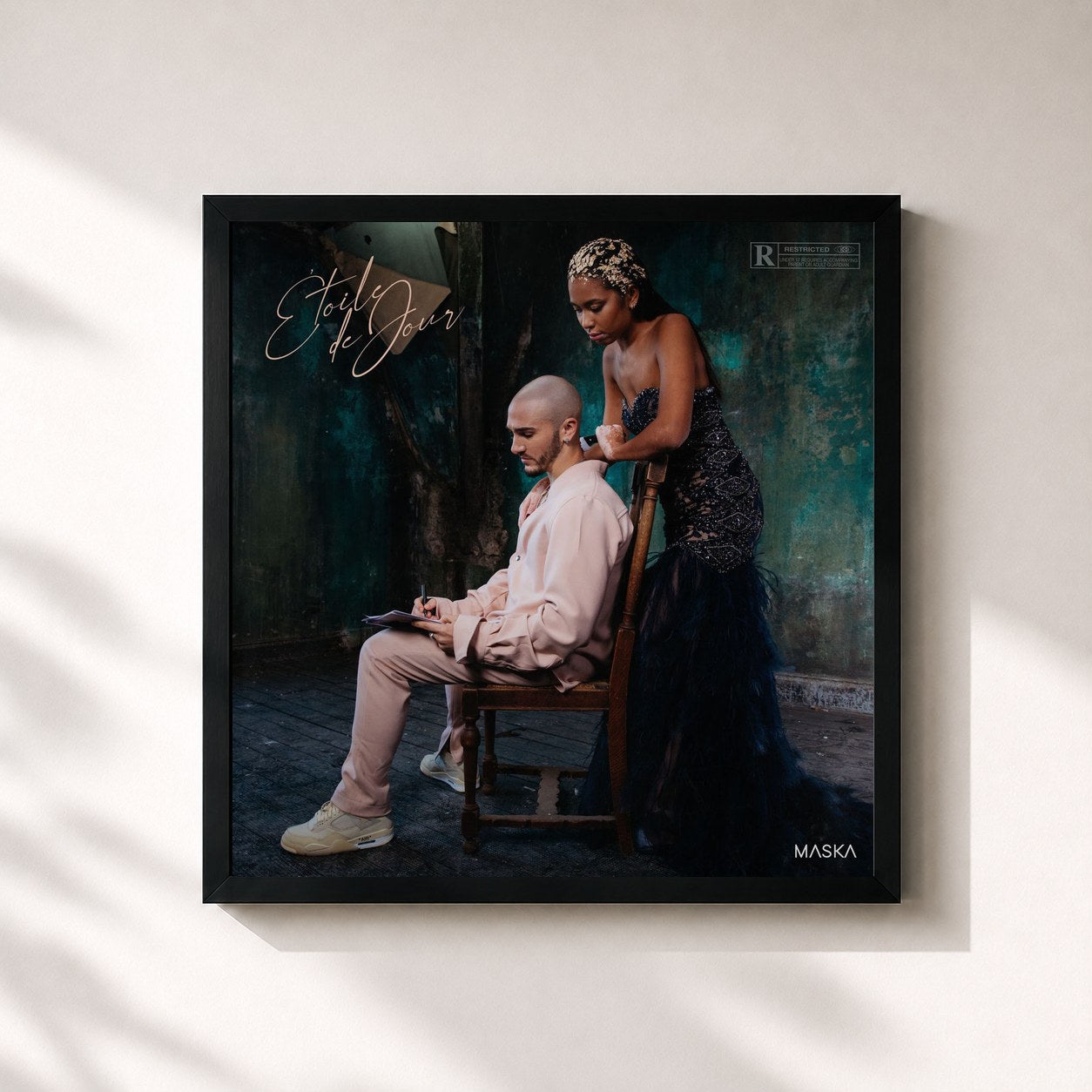 #noir Tableau carré de l'album Étoile de Jour de Maska, cadre noir 32x32 cm