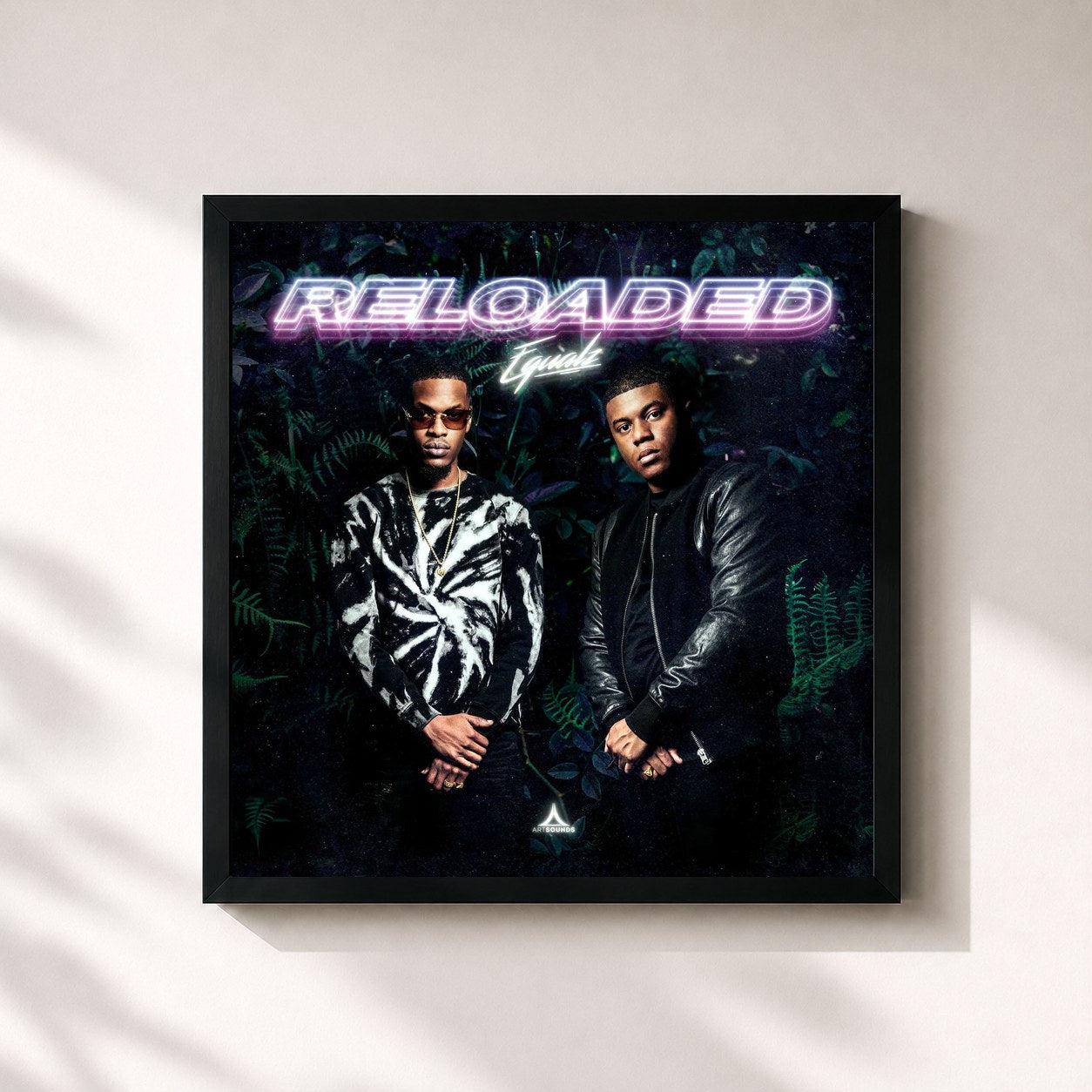 #noir Tableau carré de l'album Reloaded de Equalz, cadre noir 32x32 cm