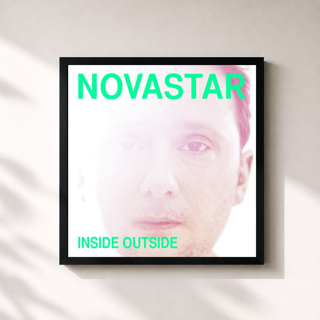 #noir Tableau carré de l'album Inside Outside de Novastar, cadre noir 32x32 cm