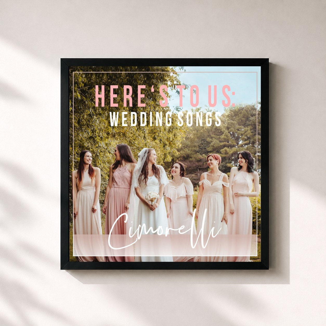 #noir Tableau carré de l'album Here's to Us: Wedding Songs de Cimorelli, cadre noir 32x32 cm
