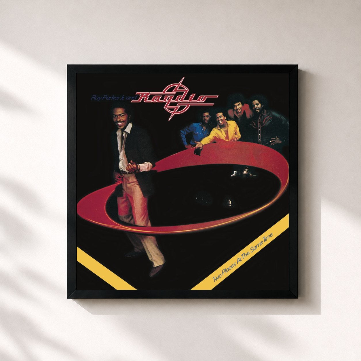 #noir Tableau carré de l'album Two Places at the Same Time (Expanded Edition) de Ray Parker Jr., cadre noir 32x32 cm