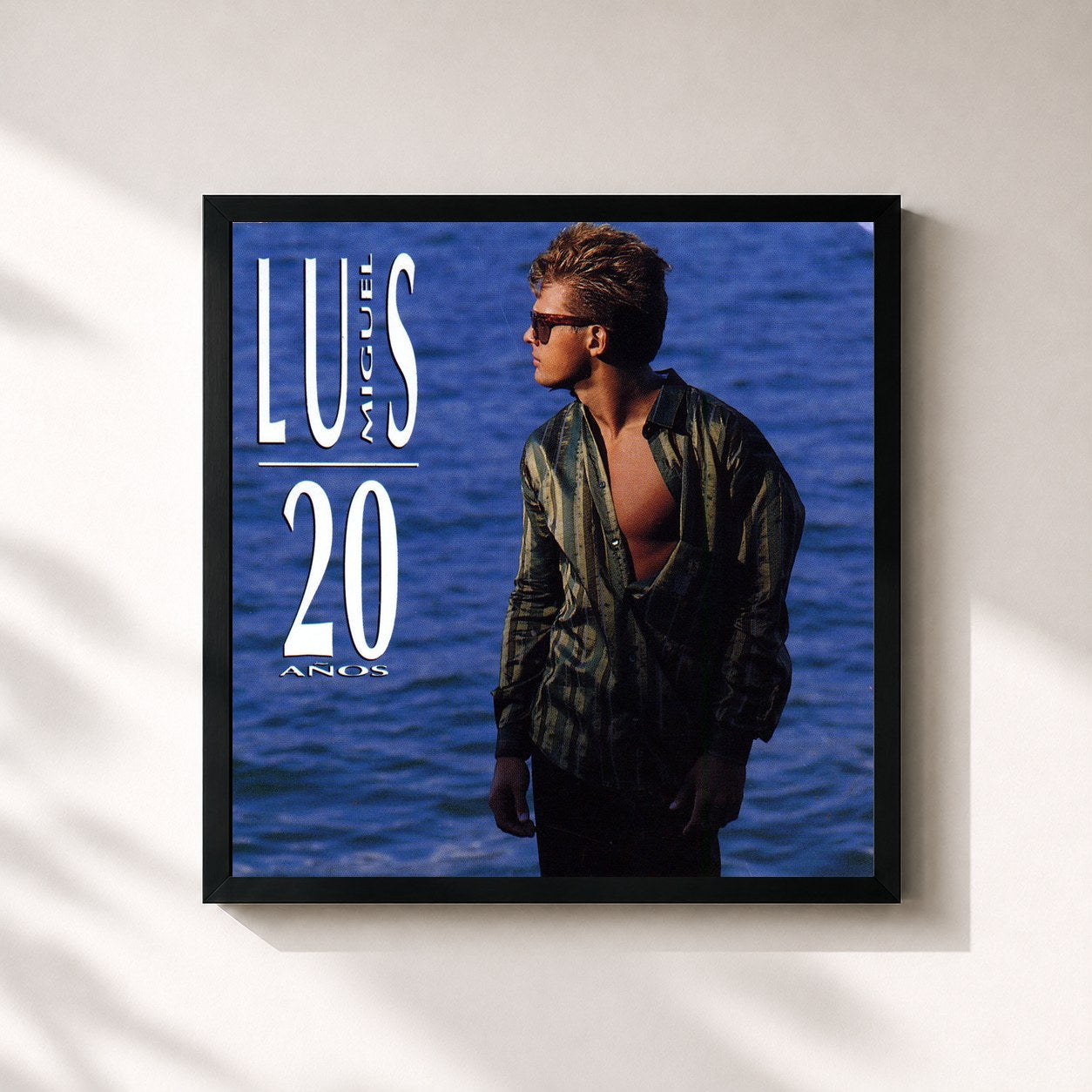 #noir Tableau carré de l'album 20 Años de Luis Miguel, cadre noir 32x32 cm