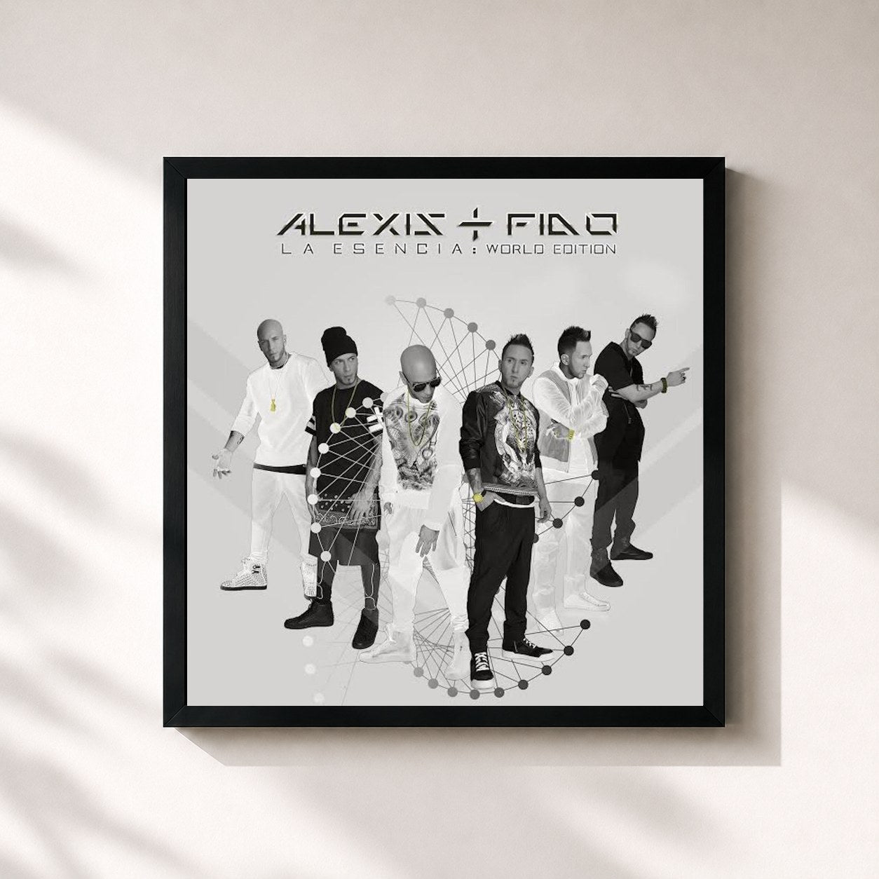 #noir Tableau carré de l'album La Esencia World Edition de Alexis y Fido, cadre noir 32x32 cm