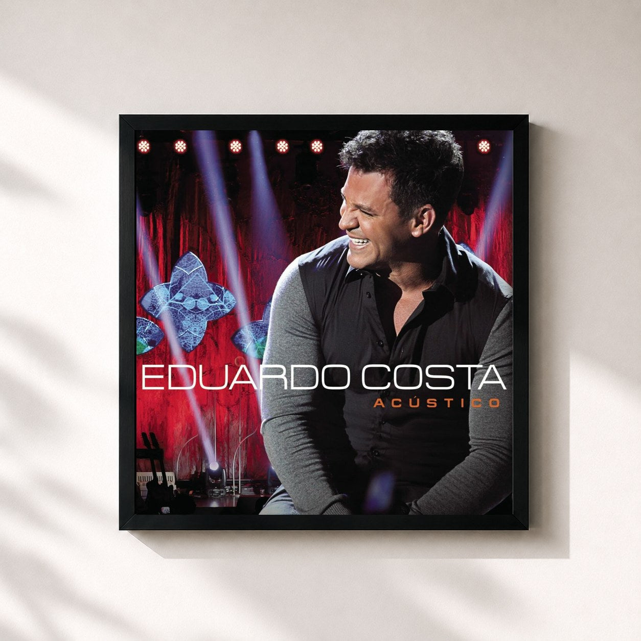 #noir Tableau carré de l'album Eduardo Costa Acústico de Eduardo Costa, cadre noir 32x32 cm