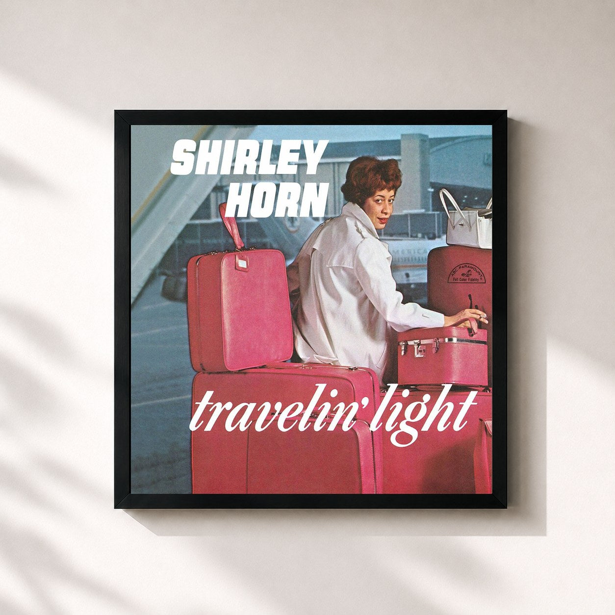 #noir Tableau carré de l'album Travelin' Light de Shirley Horn, cadre noir 32x32 cm