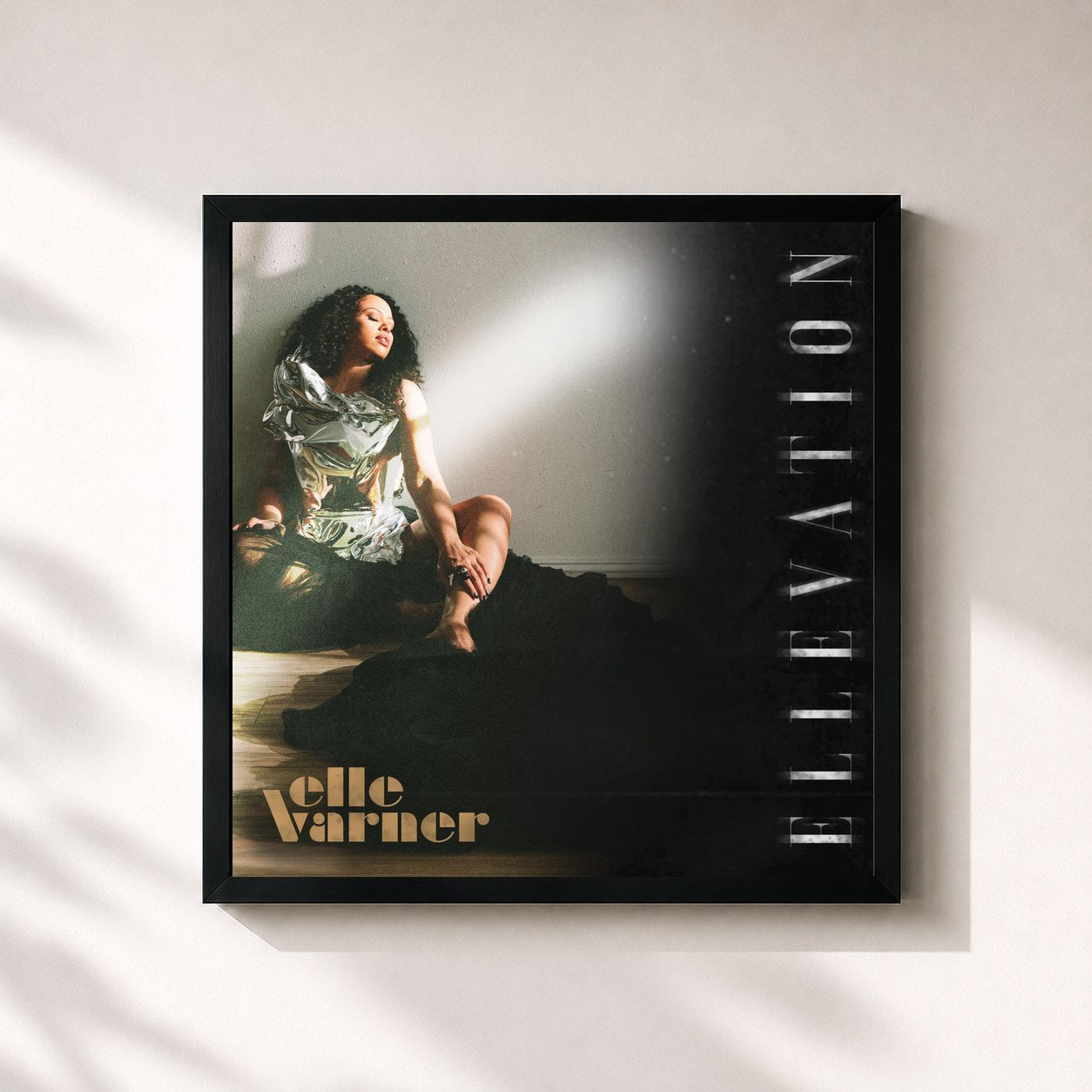 #noir Tableau carré de l'album Ellevation de Elle Varner, cadre noir 32x32 cm