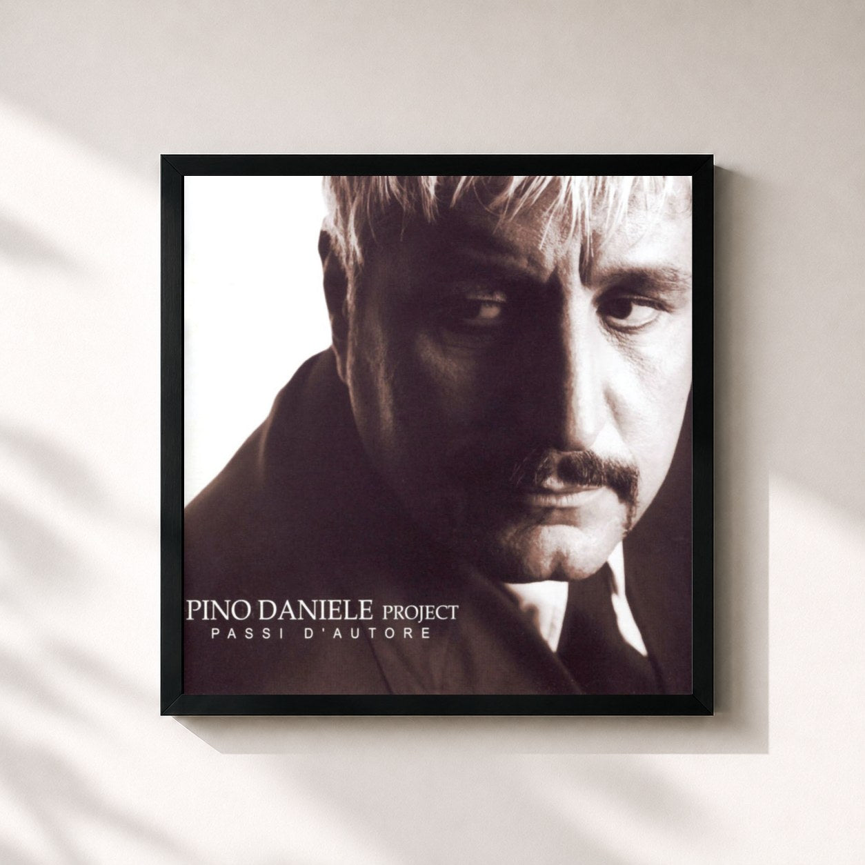 #noir Tableau carré de l'album Passi D'Autore de Pino Daniele, cadre noir 32x32 cm