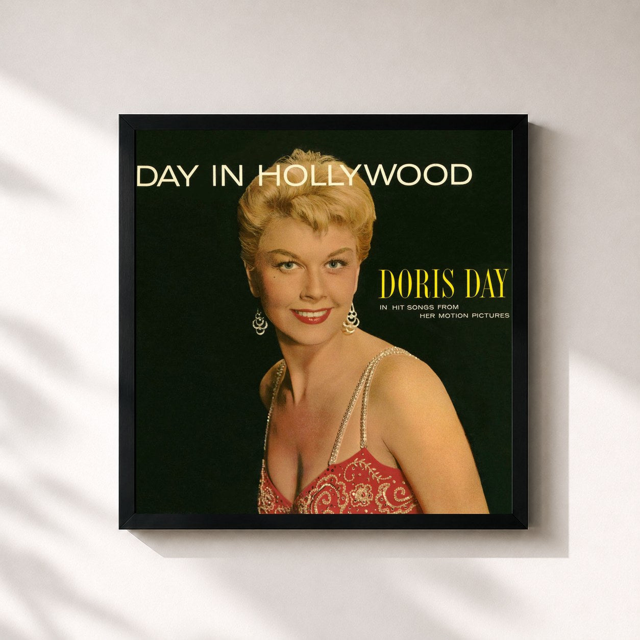 #noir Tableau carré de l'album Day in Hollywood de Doris Day, cadre noir 32x32 cm