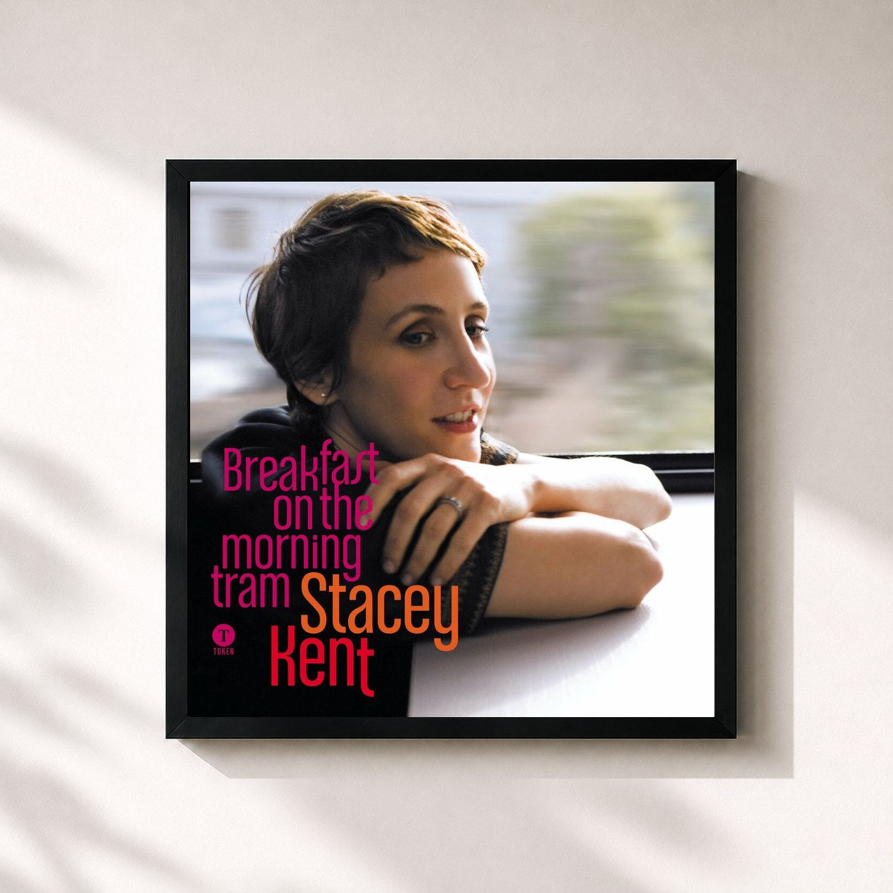 #noir Tableau carré de l'album Breakfast on the Morning Tram (Bonus Edition) de Stacey Kent, cadre noir 32x32 cm