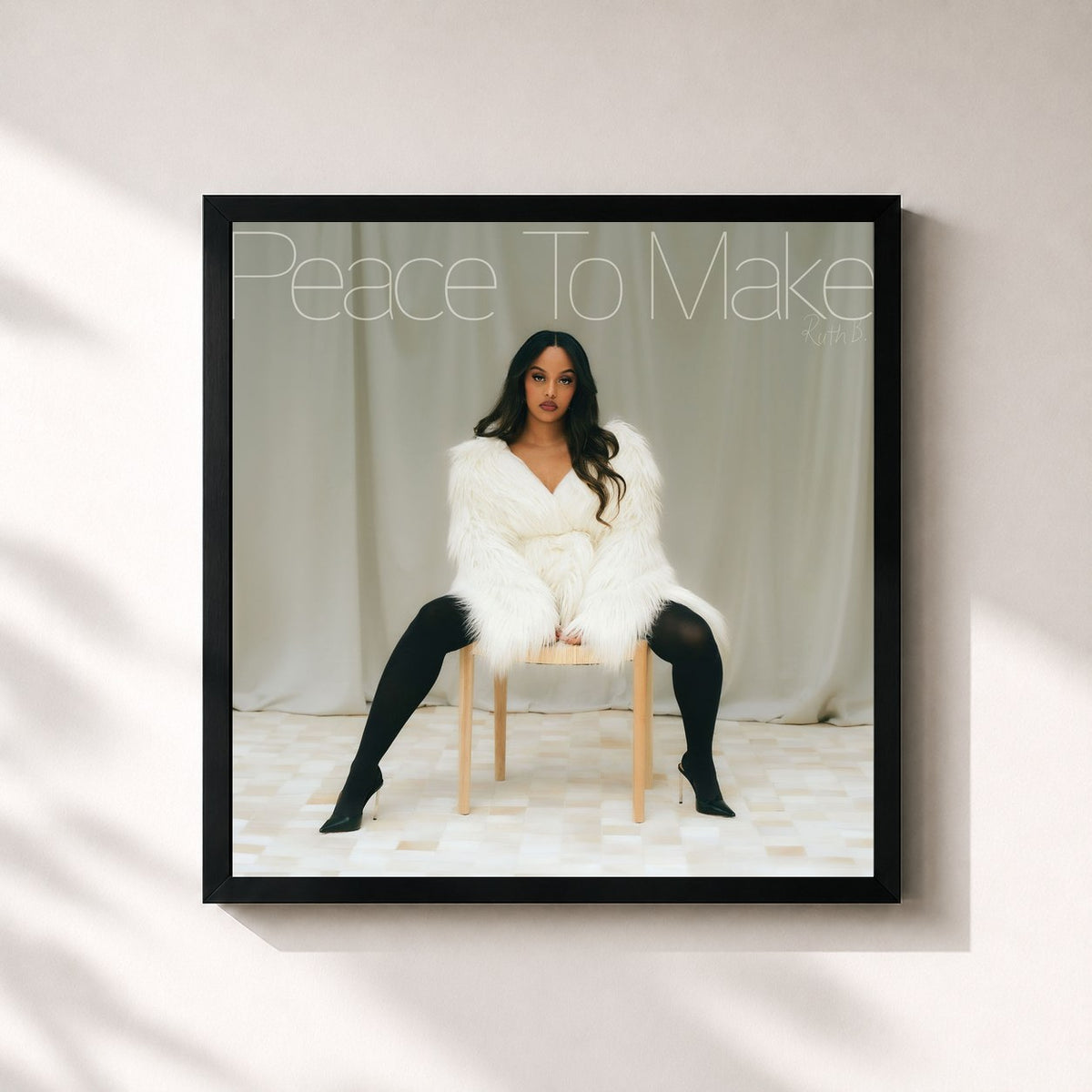 #noir Tableau carré de l'album Peace To Make de Ruth B., cadre noir 32x32 cm