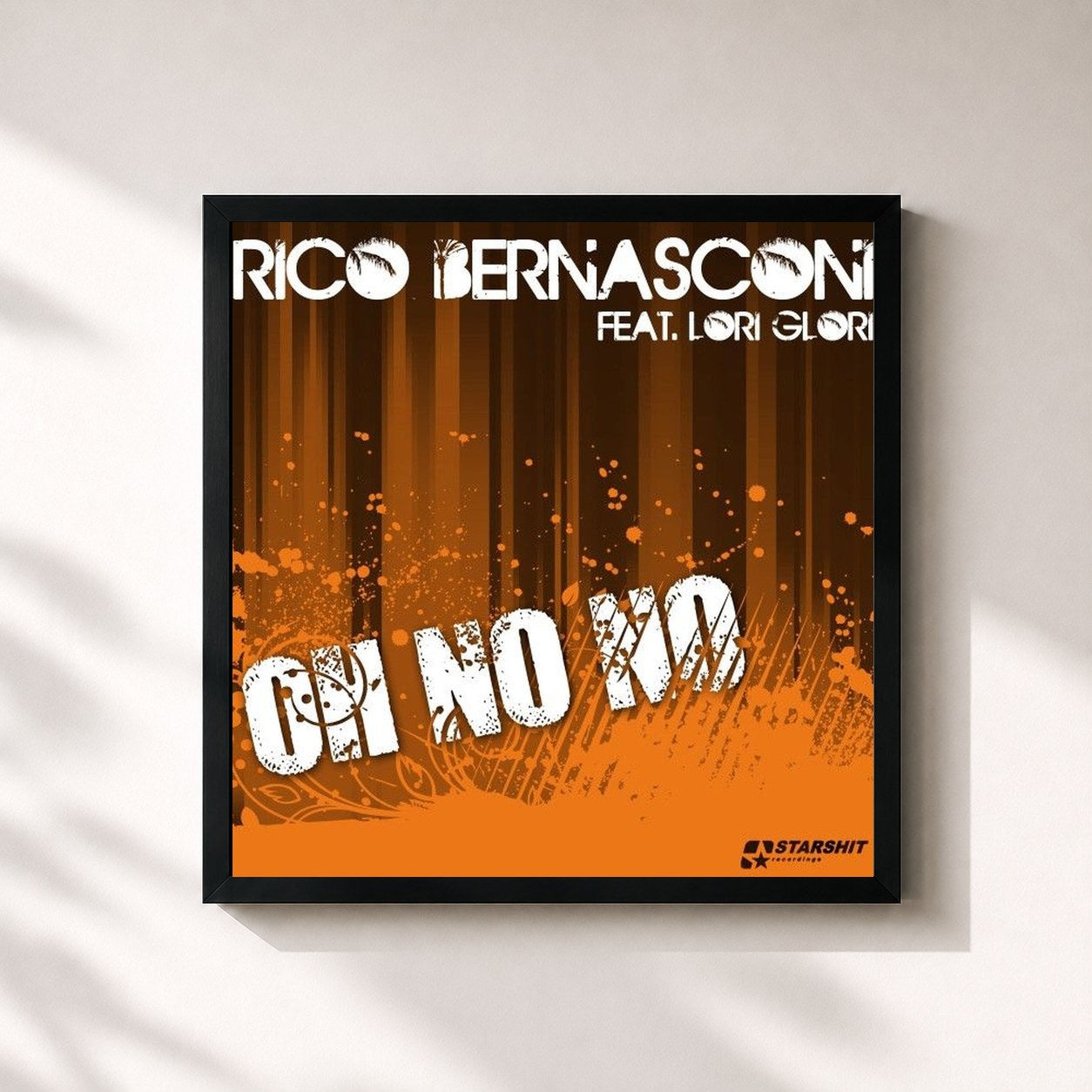 #noir Tableau carré de l'album Oh No No de Rico Bernasconi, cadre noir 32x32 cm