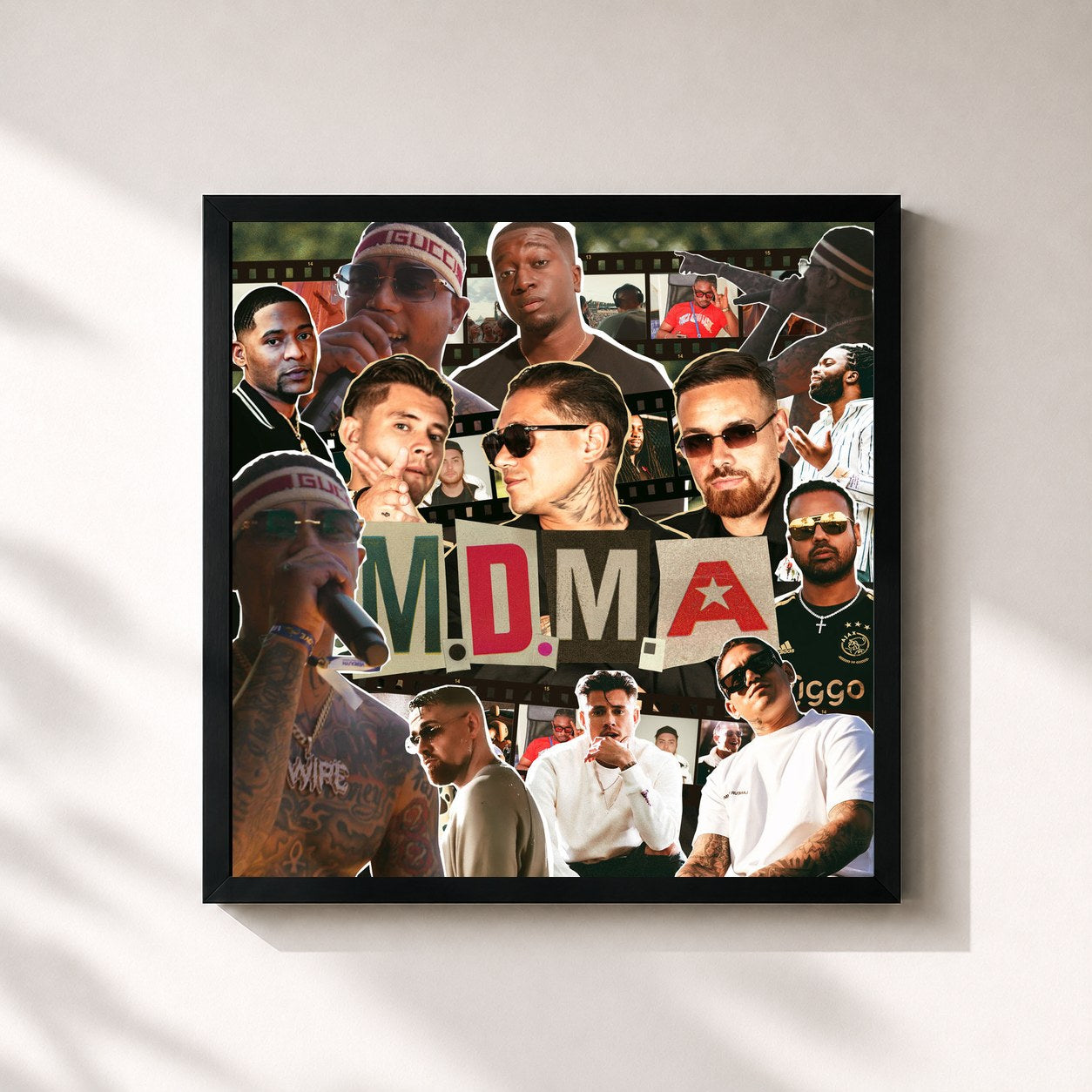 #noir Tableau carré de l'album M.D.M.A. de Childsplay, cadre noir 32x32 cm