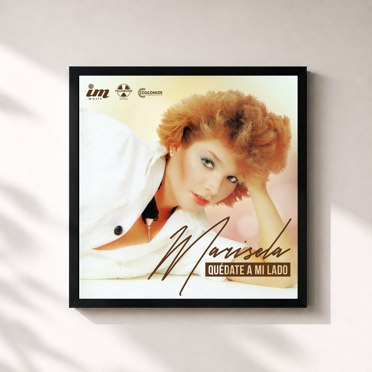 #noir Tableau carré de l'album Quedate A Mi Lado de Marisela, cadre noir 32x32 cm