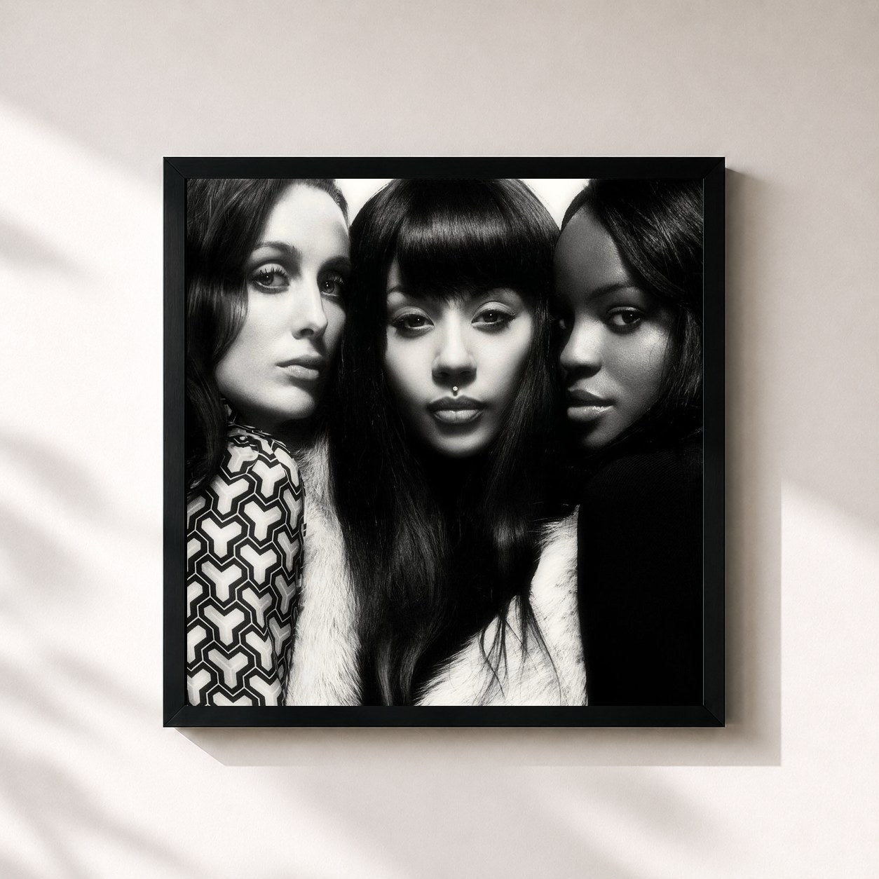 #noir Tableau carré de l'album The Lost Tapes de Sugababes, cadre noir 32x32 cm