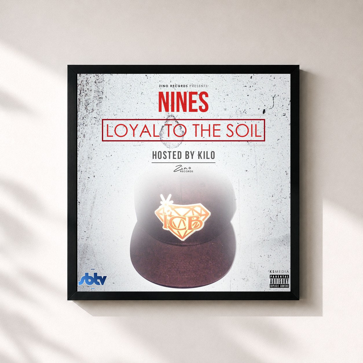 #noir Tableau carré de l'album Loyal to the Soil de Nines, cadre noir 32x32 cm