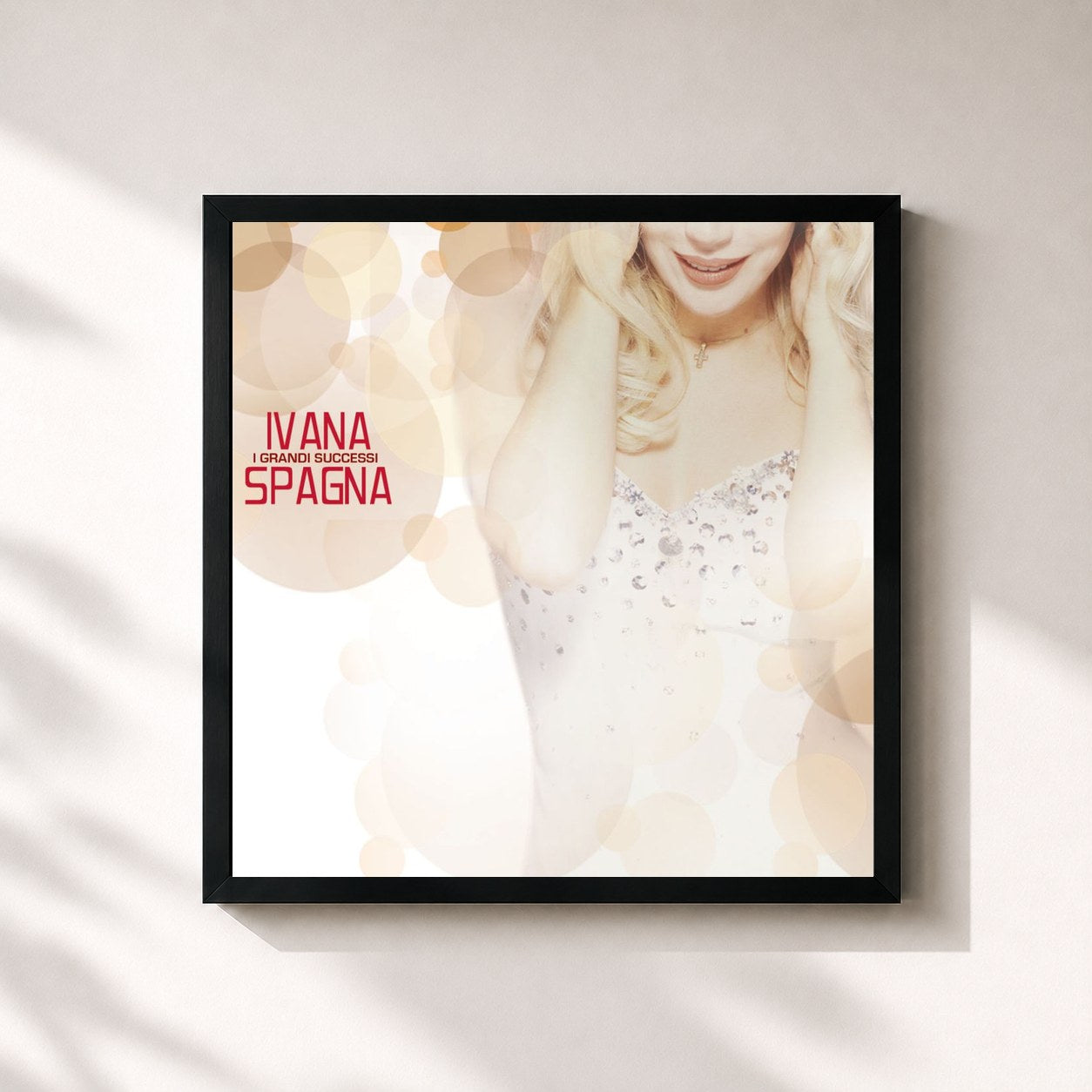 #noir Tableau carré de l'album I Grandi Successi de Ivana Spagna, cadre noir 32x32 cm